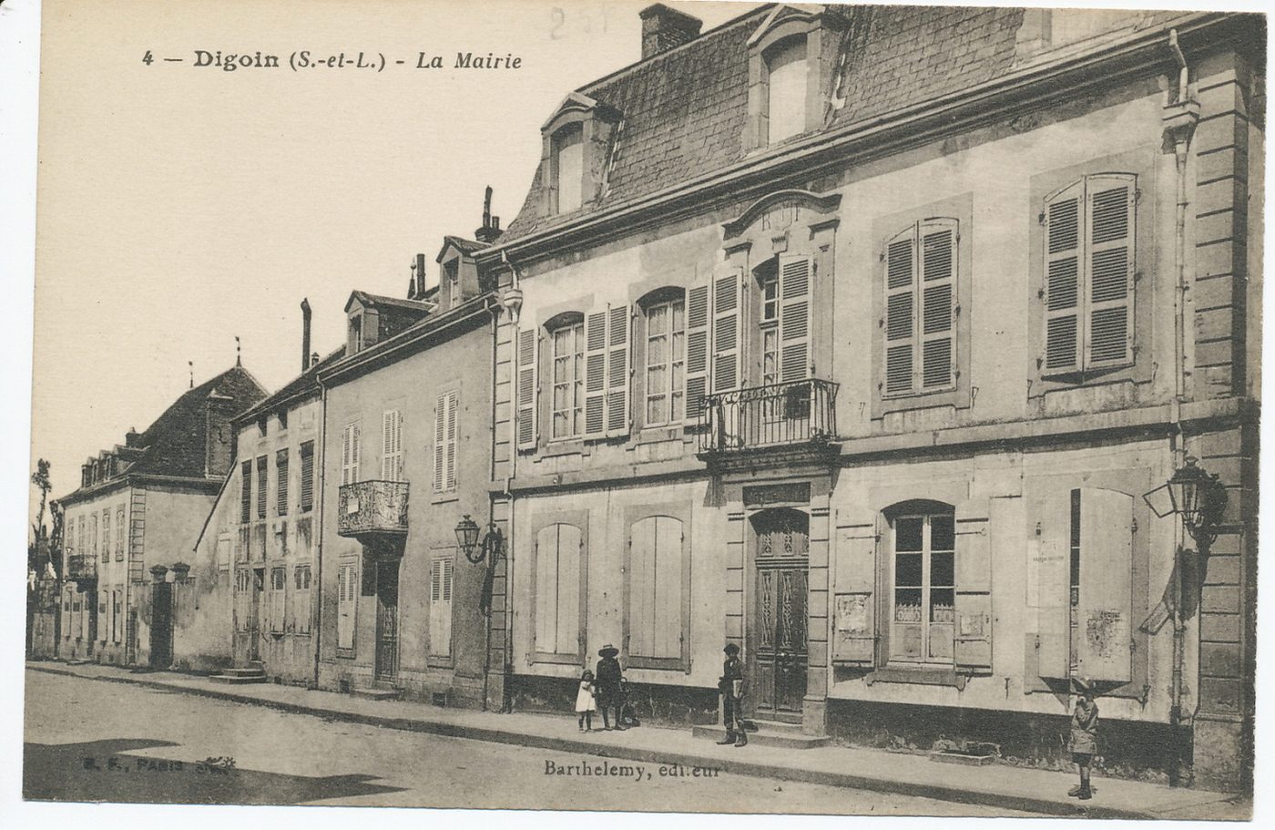 Digoin. La mairie.