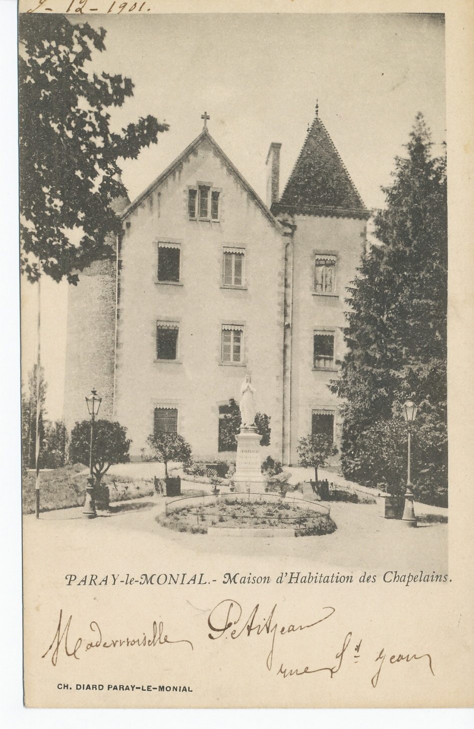 Paray-le-Monial. Maison d'habitation des Chapelains.