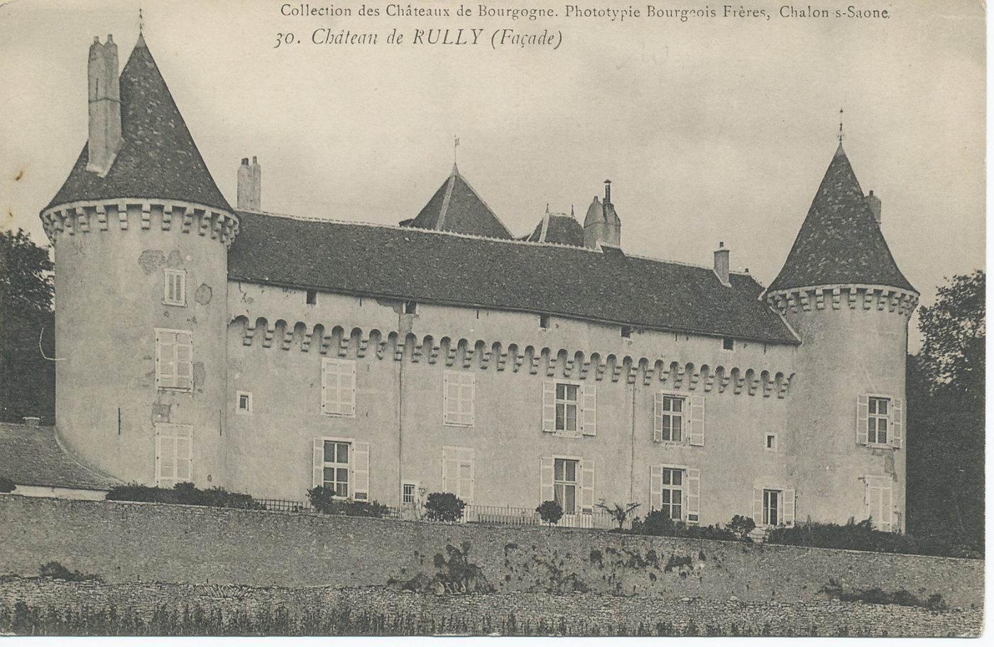 Château de Rully (façade).