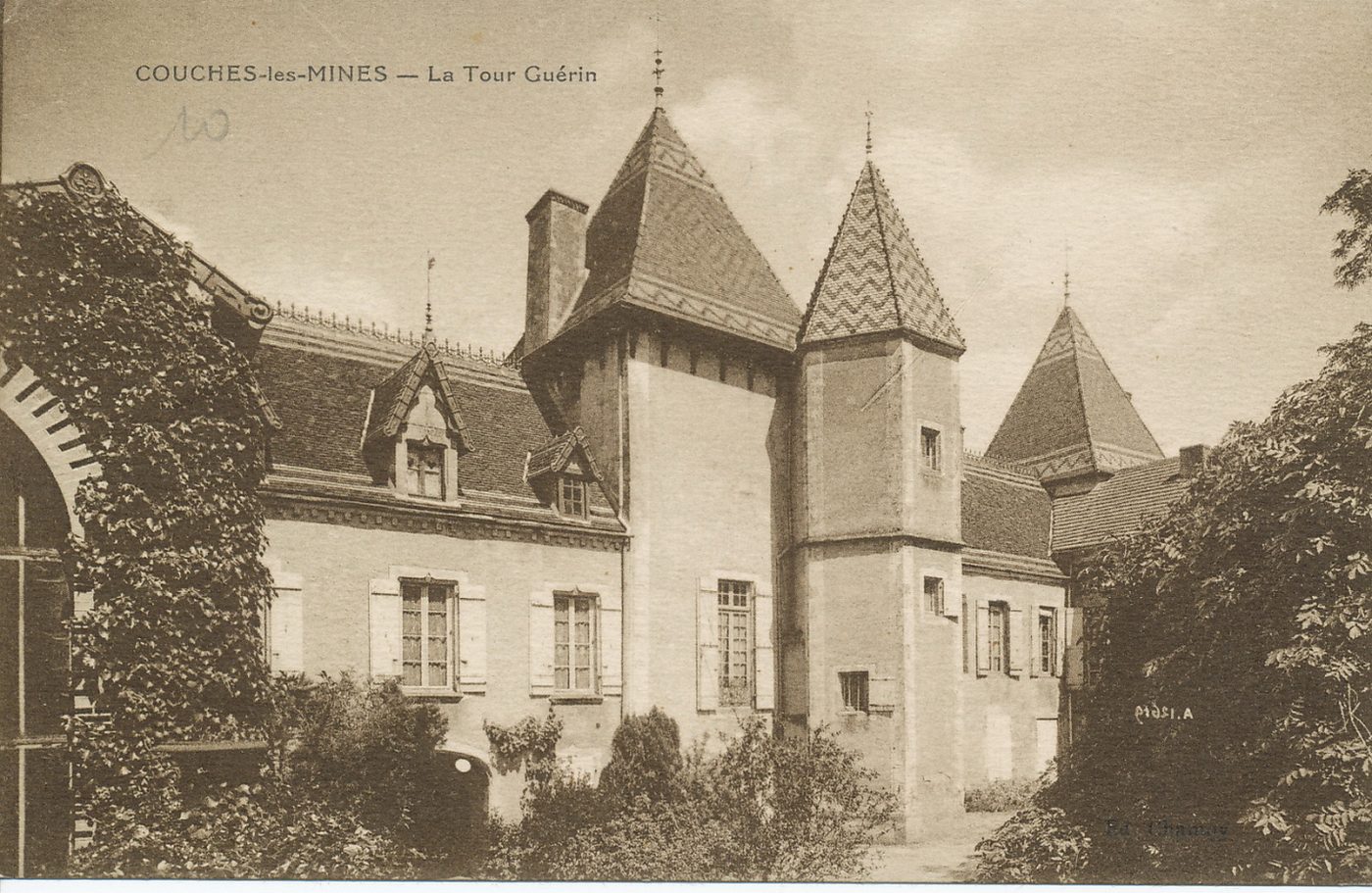 Couches-les-Mines. La tour Guérin.