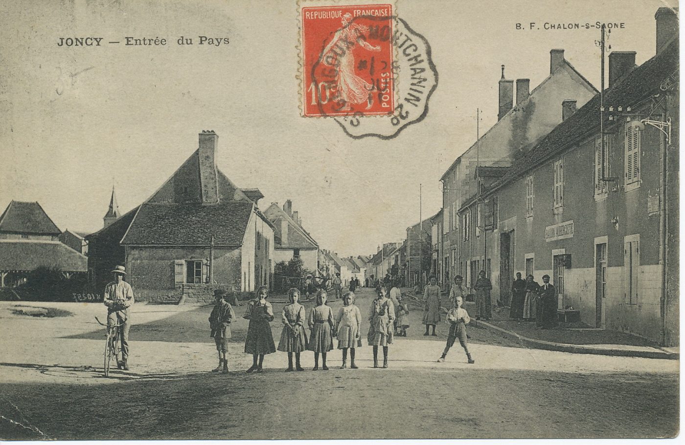 Joncy. Entrée du pays.