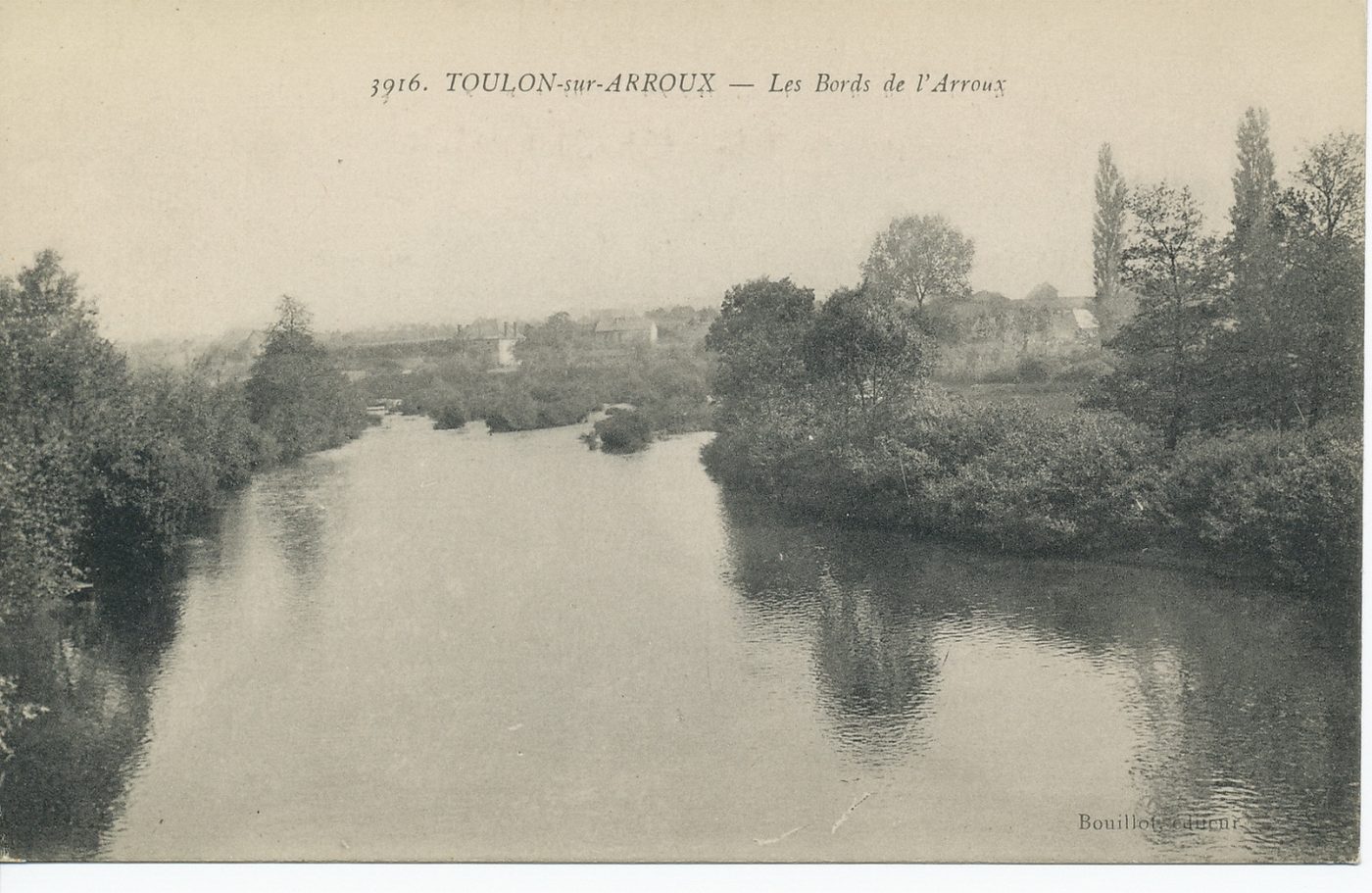 Toulon-sur-Arroux. Les bords de l'Arroux.