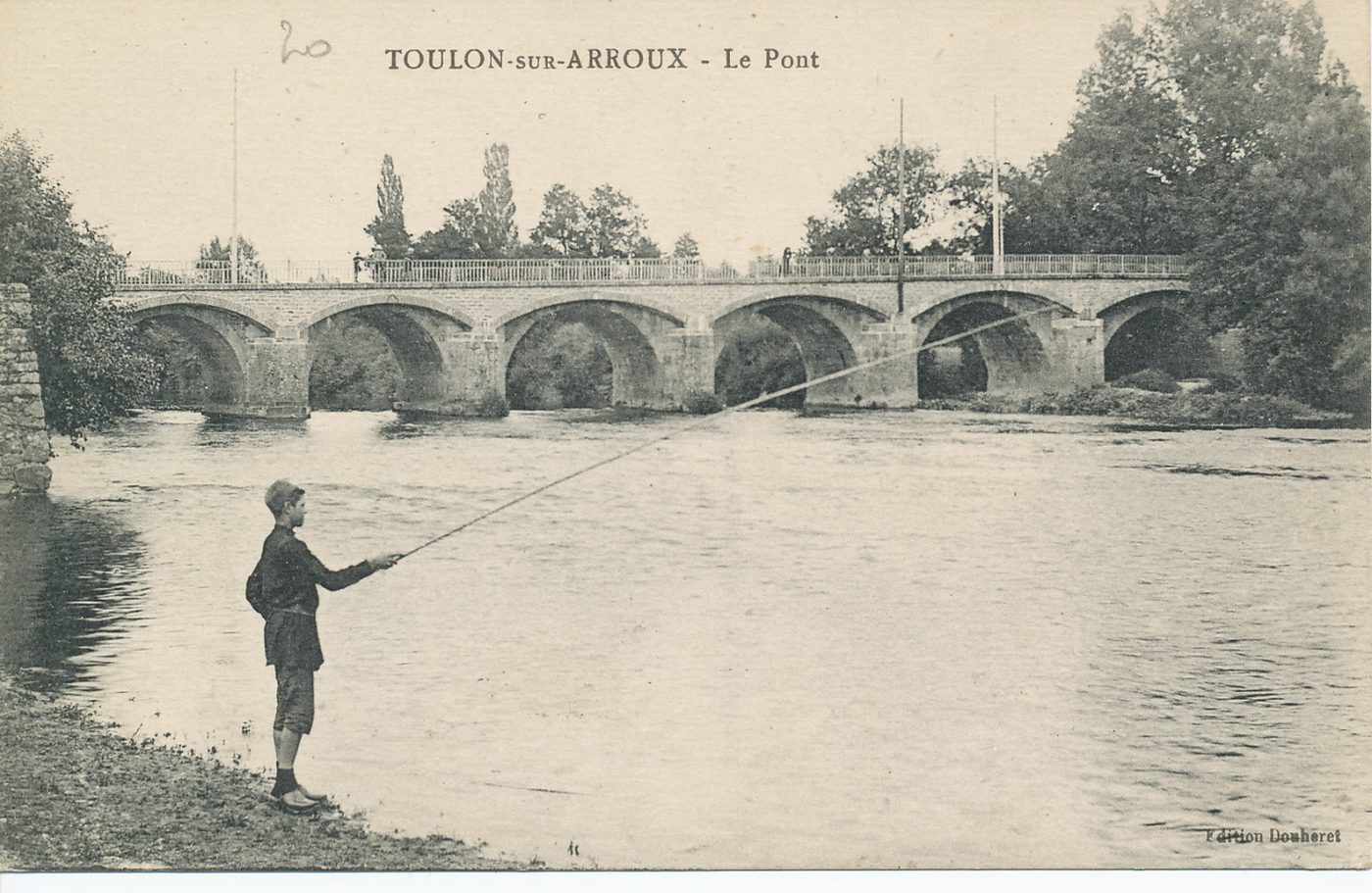 Toulon-sur-Arroux. Le pont.