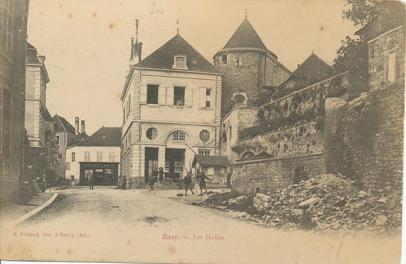 Buxy. Les halles.