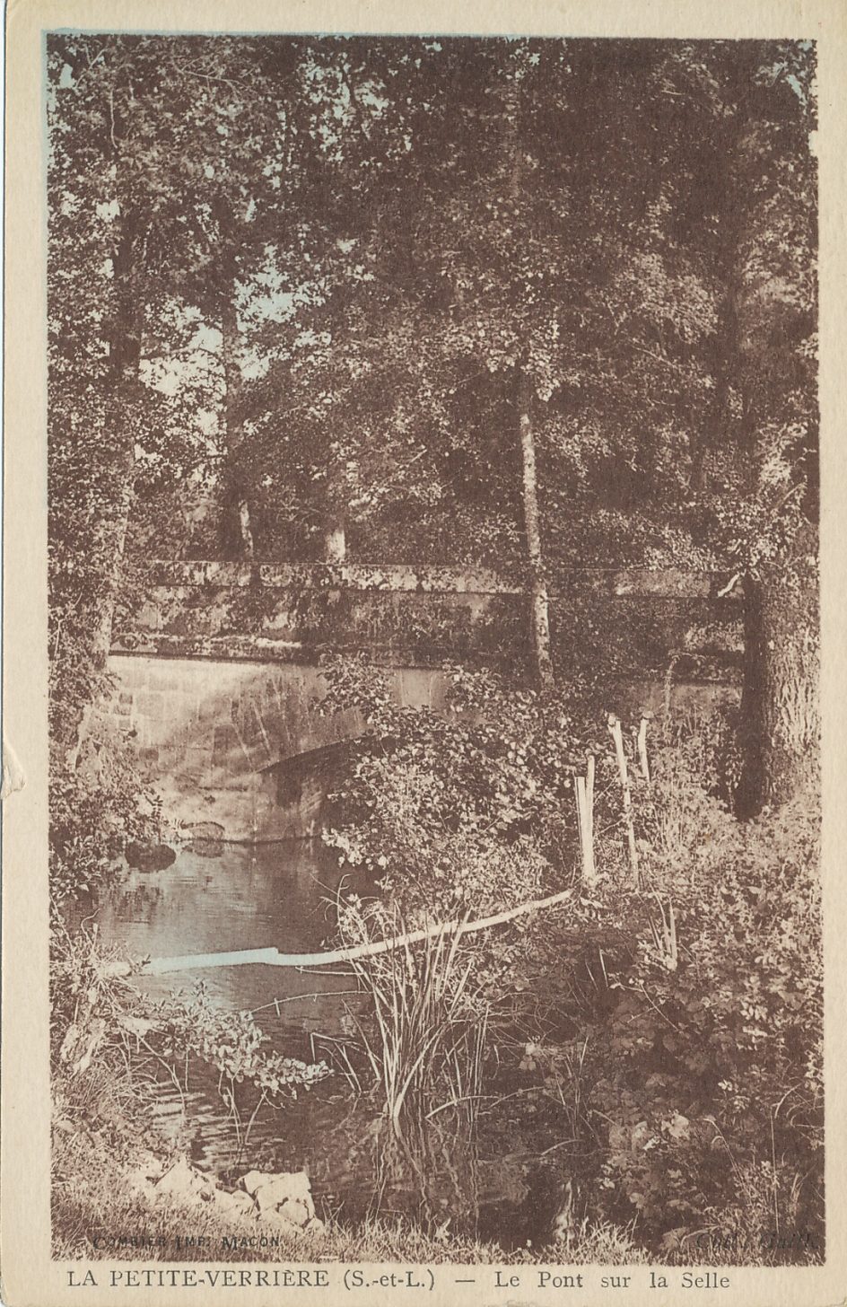 La Petite-Verrière. Le pont sur la Selle.