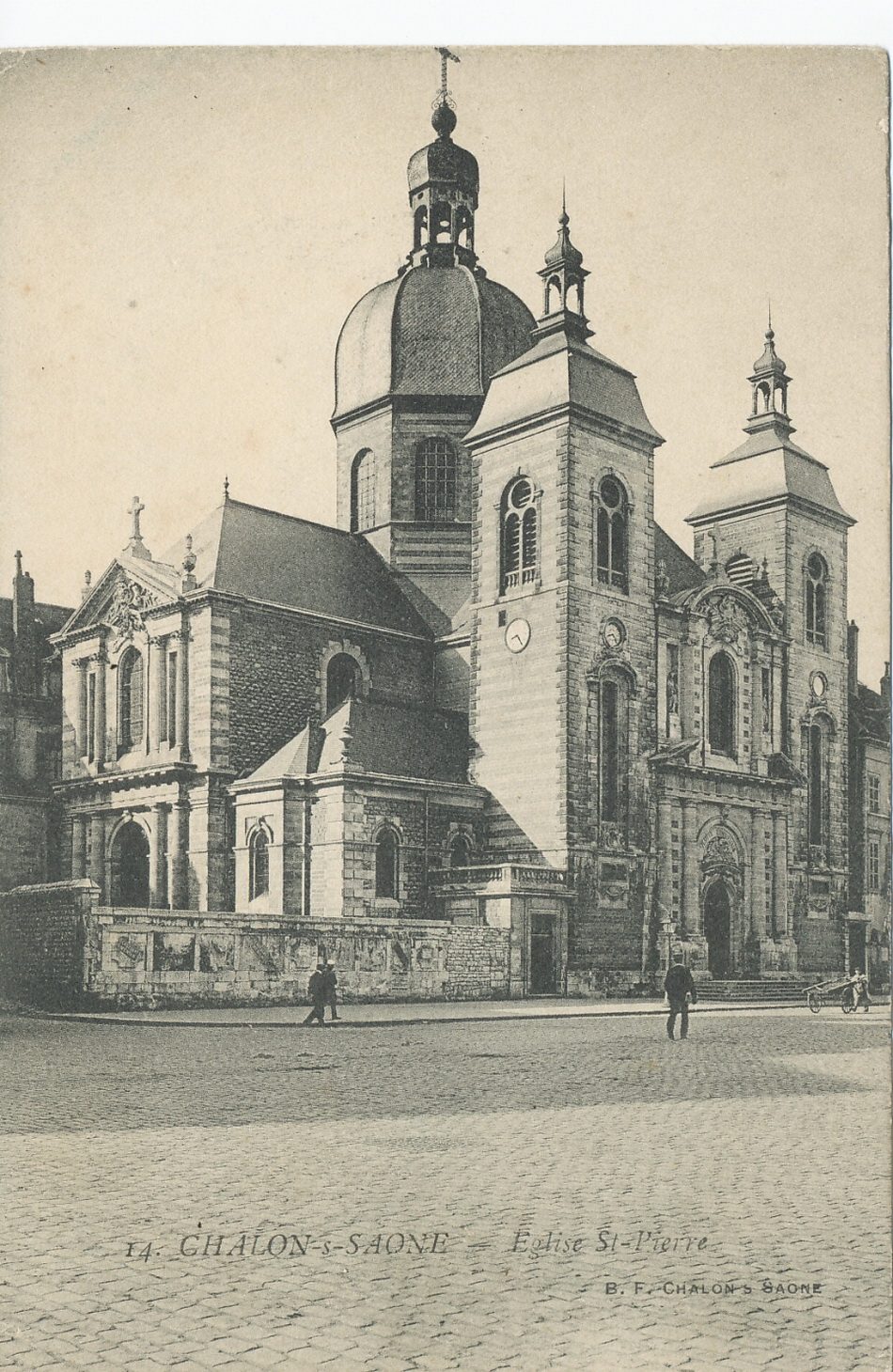 Chalon-sur-Saône. Eglise Saint-Pierre.