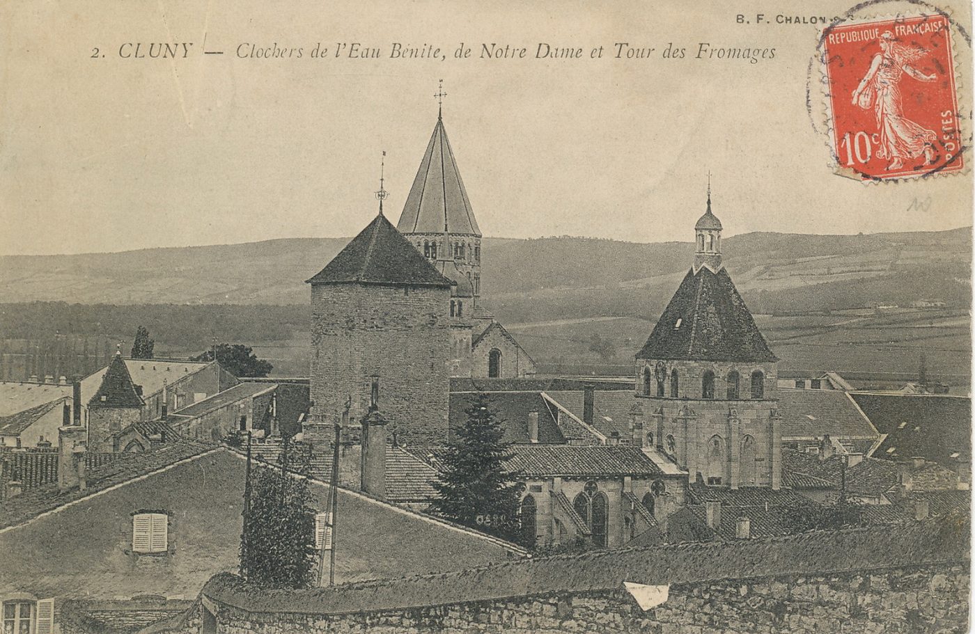 Cluny. Clochers de l'Eau Bénite, de Notre-Dame et Tour des Fromages.