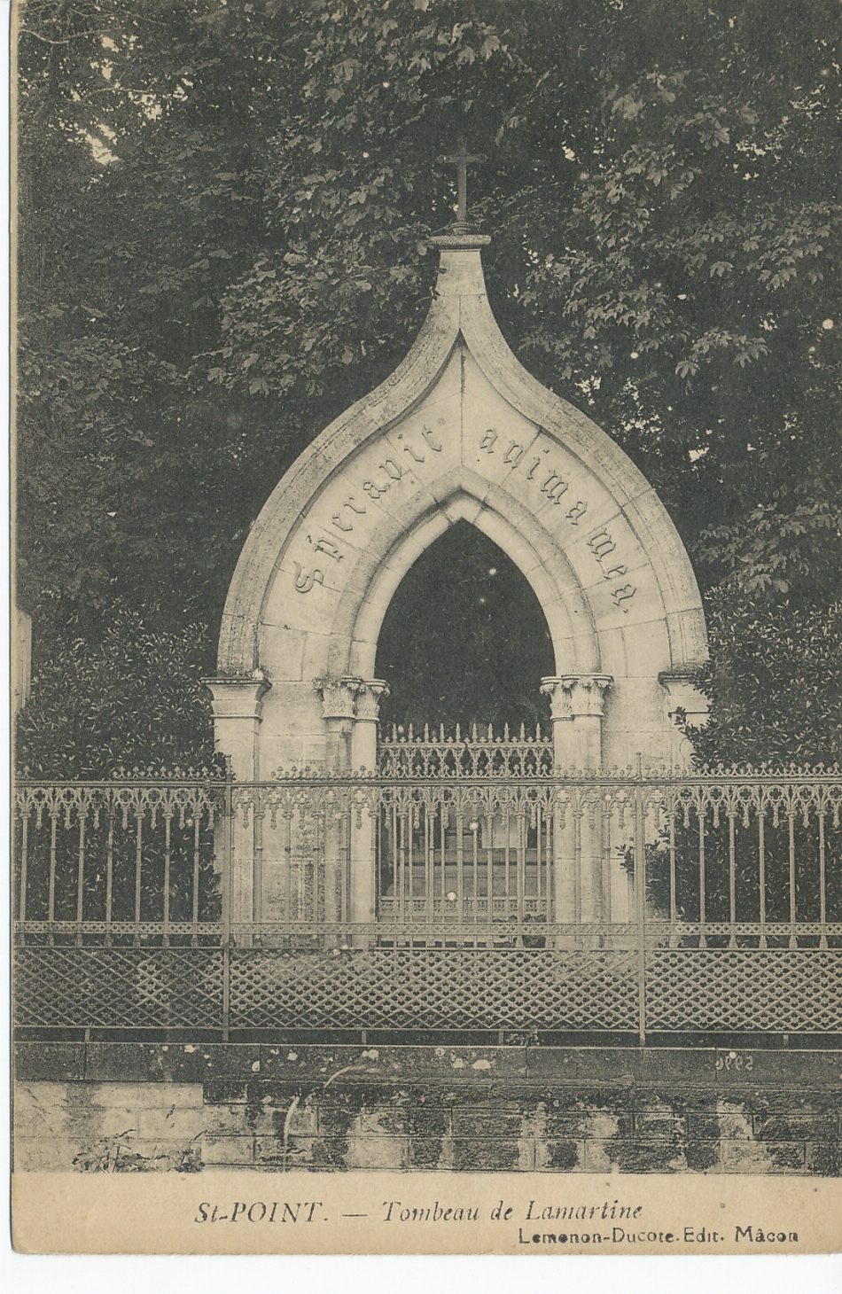 Saint-Point. Tombeau de Lamartine.