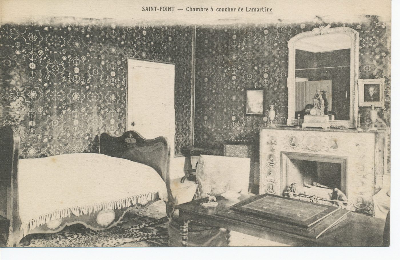 Saint-Point. Chambre à coucher de Lamartine.