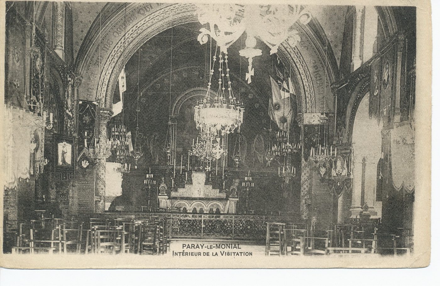 Paray-le-Monial. Intérieur de la Visitation.