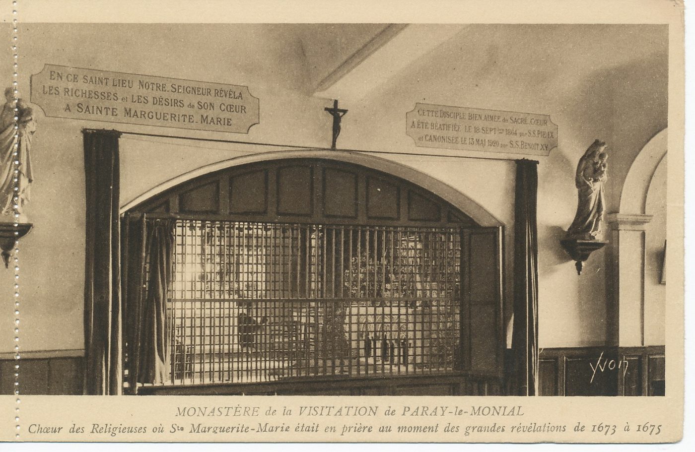 Monastère de la Visitation de Paray-le-Monial. Choeur des religieuses où sainte Marguerite-Marie était en prière au moment des grandes révélations de 1673 à 1675.