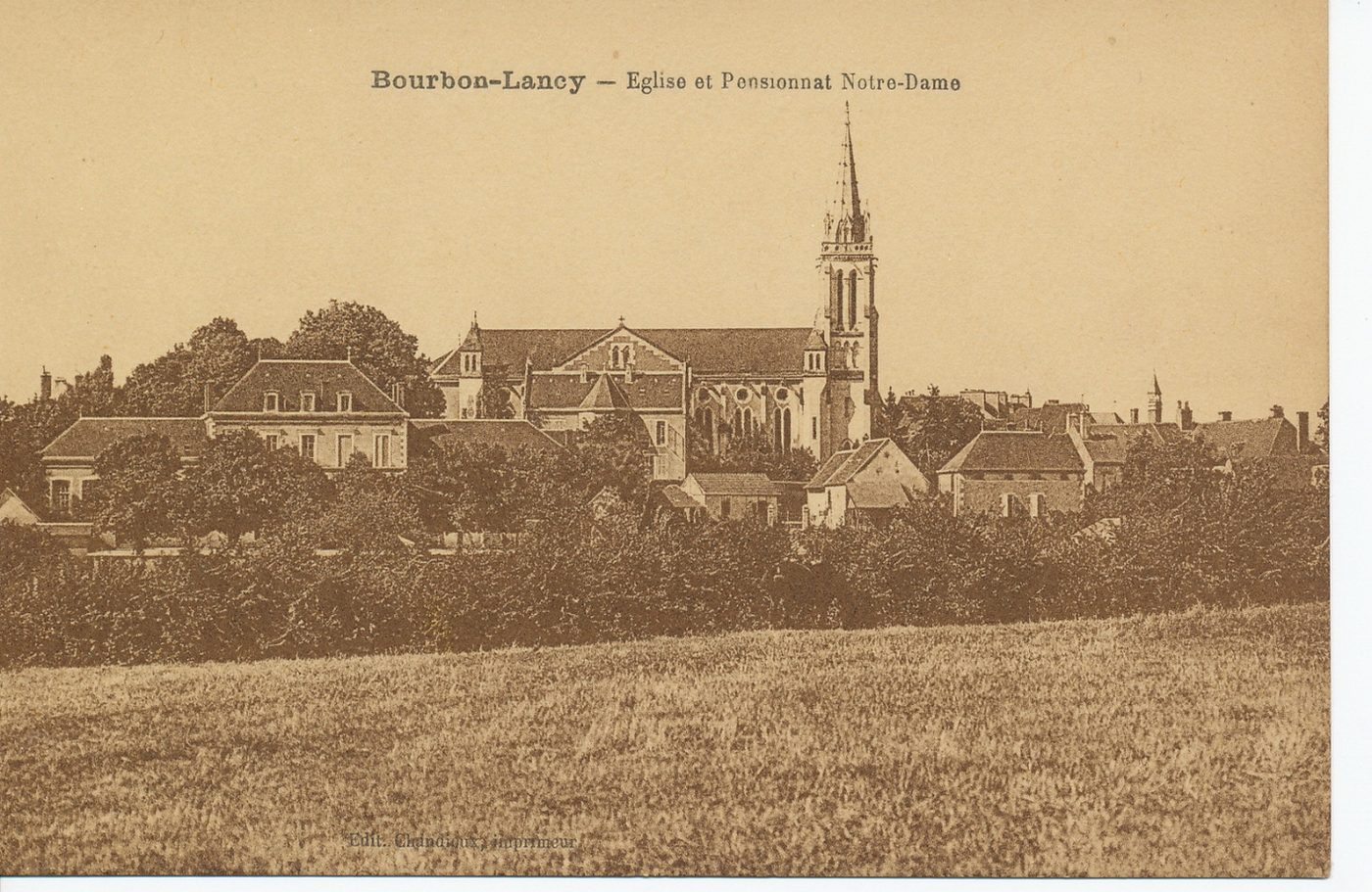 Bourbon-Lancy. Eglise et Pensionnat Notre-Dame.