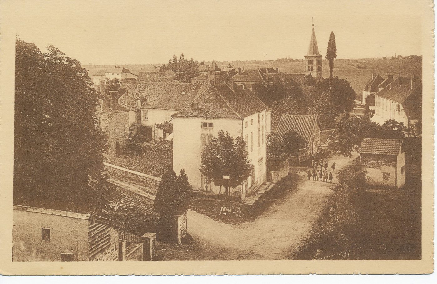 Fleury-la-Montagne. Vue générale.