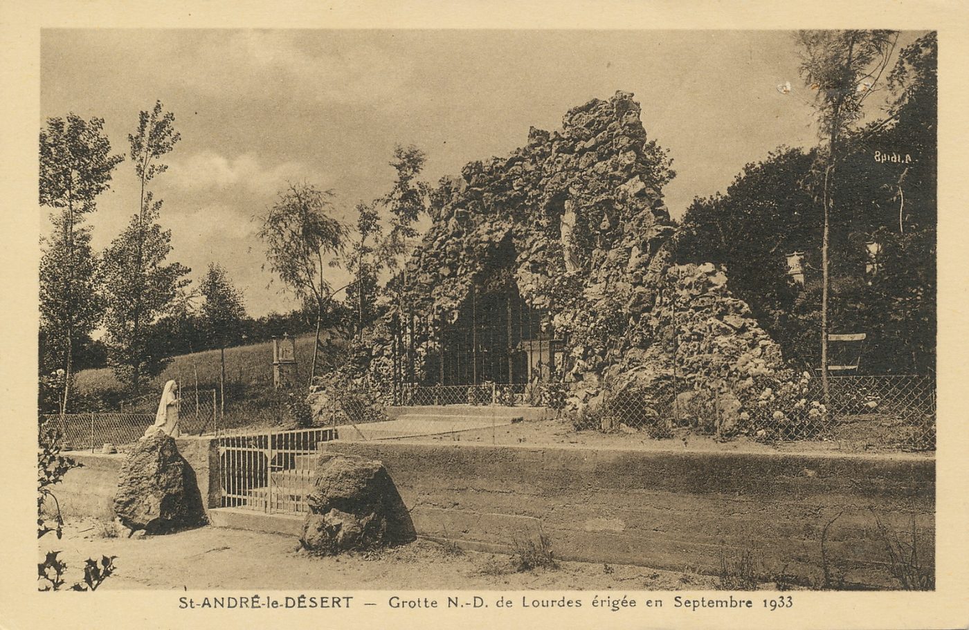 Saint-André-le-Désert. Grotte N-D de Lourdes érigée en septembre 1933.