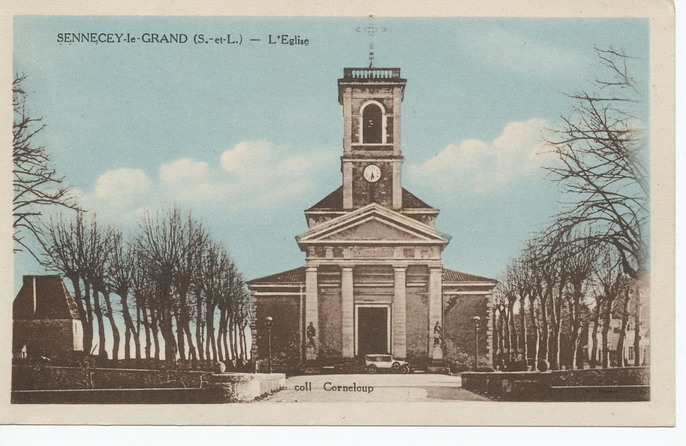 Sennecey-le-Grand. L'église.