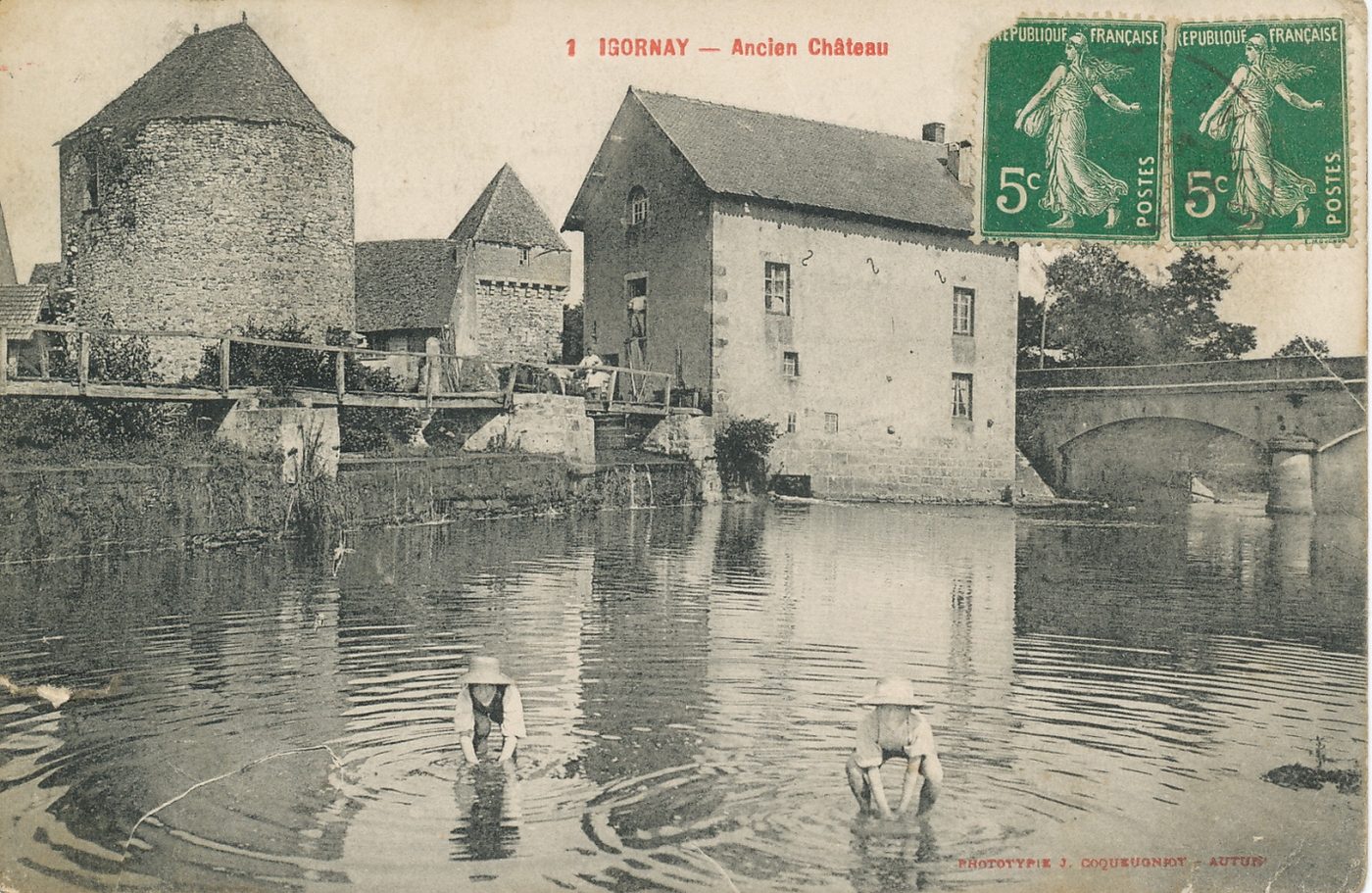 Igornay. Ancien château.