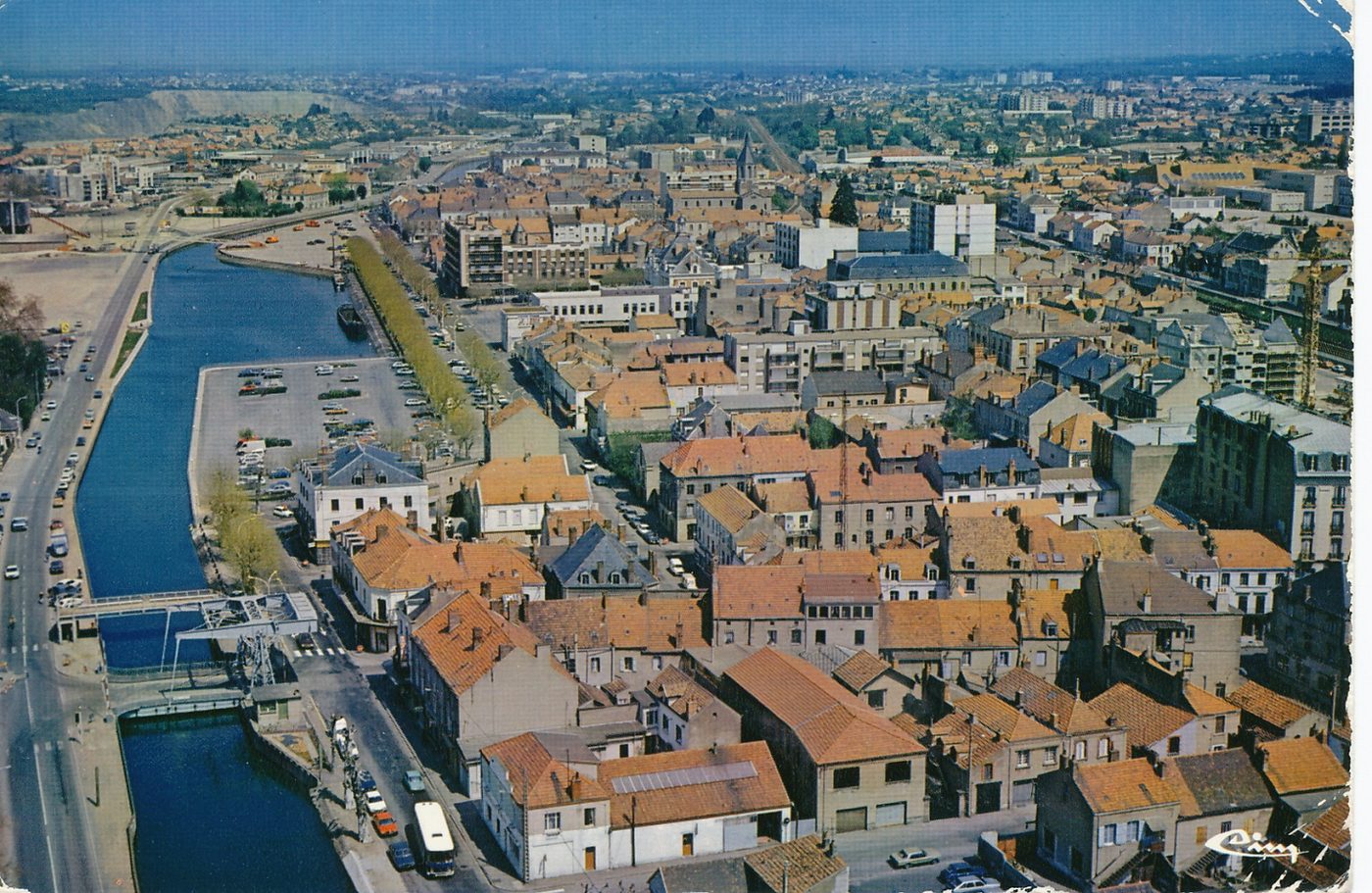 Montceau-les-Mines. Vue générale aérienne.