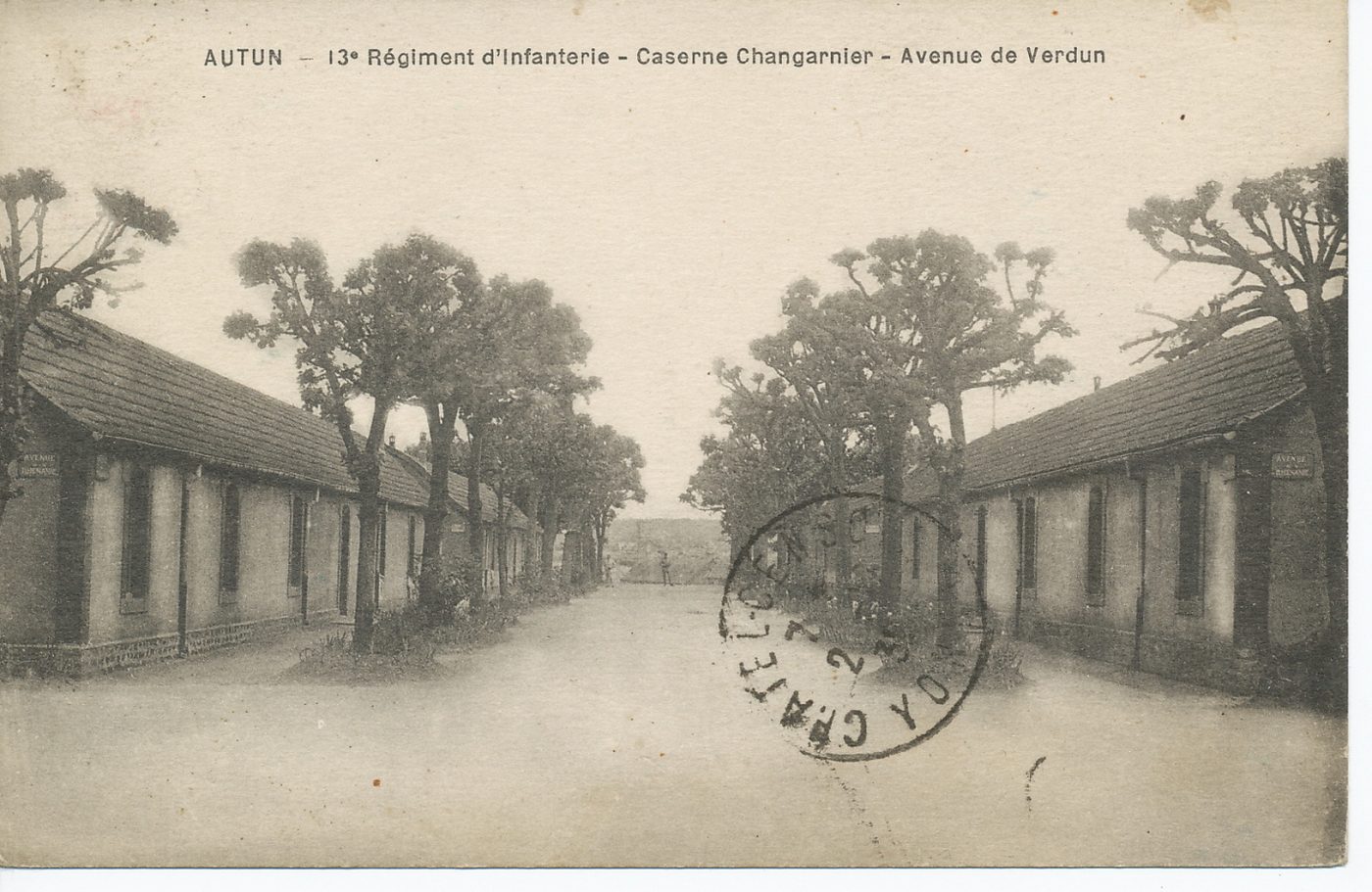 Autun. 13e régiment d'infanterie. Caserne Changarnier. Avenue de Verdun.