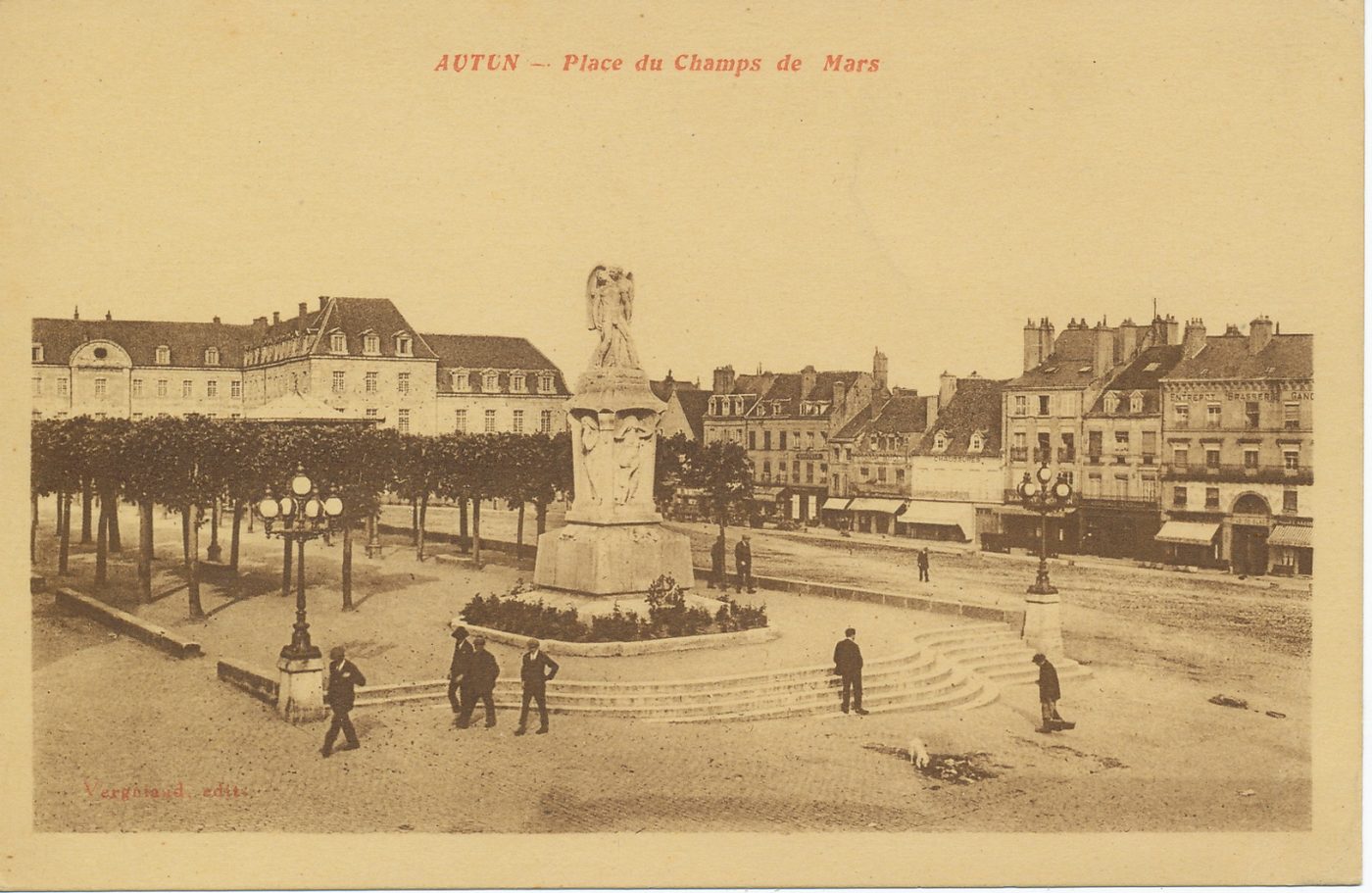 Autun. Place du Champs de Mars.