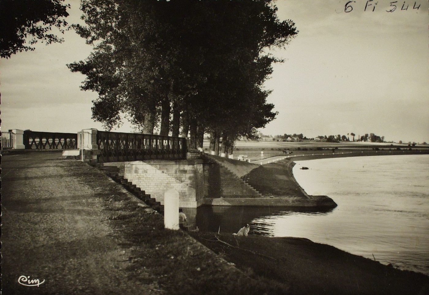 Bragny-sur-Saône. Le pont de la Dheune.