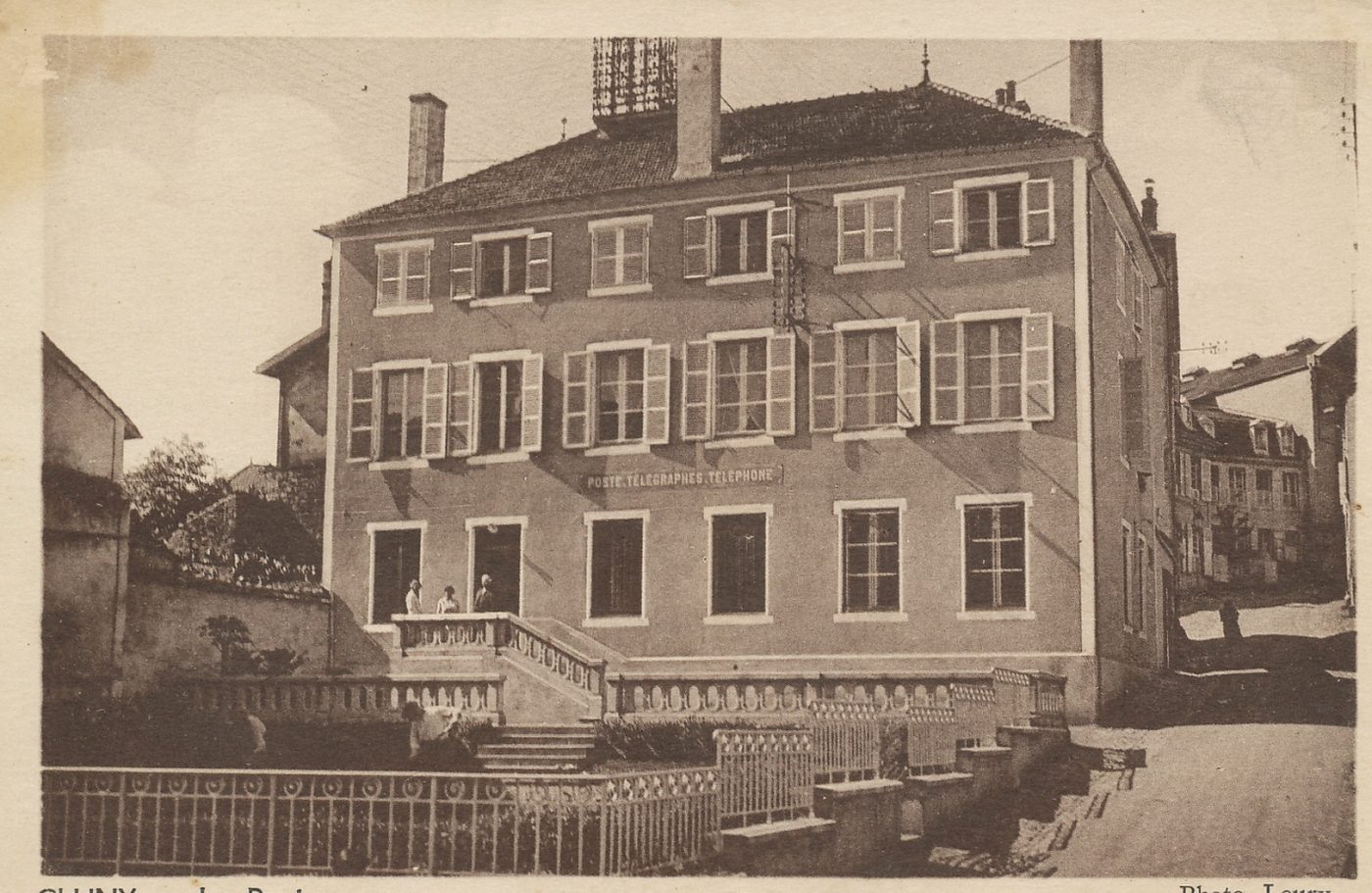 Cluny. La poste.