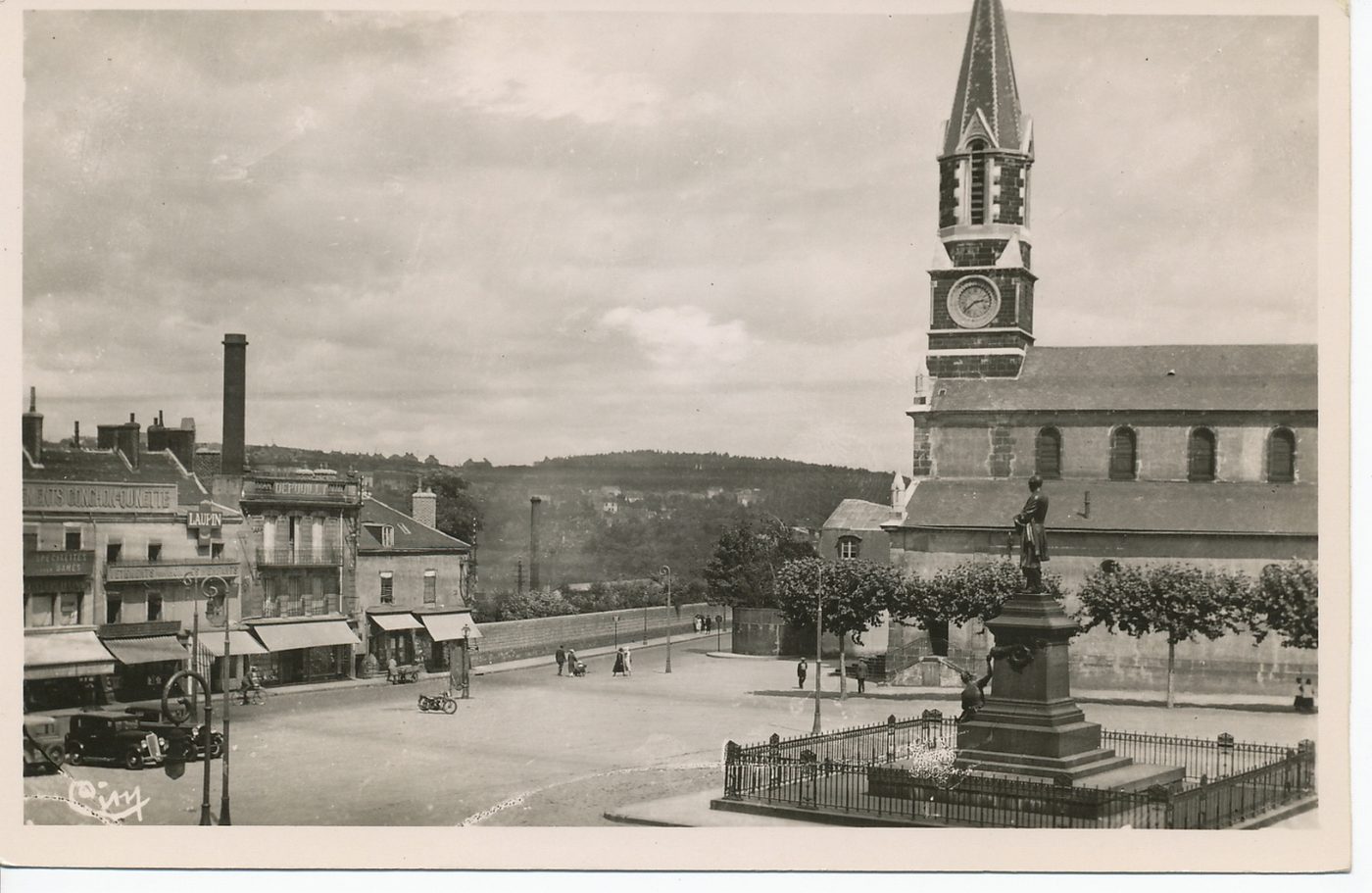 Le Creusot. Place Schneider.
