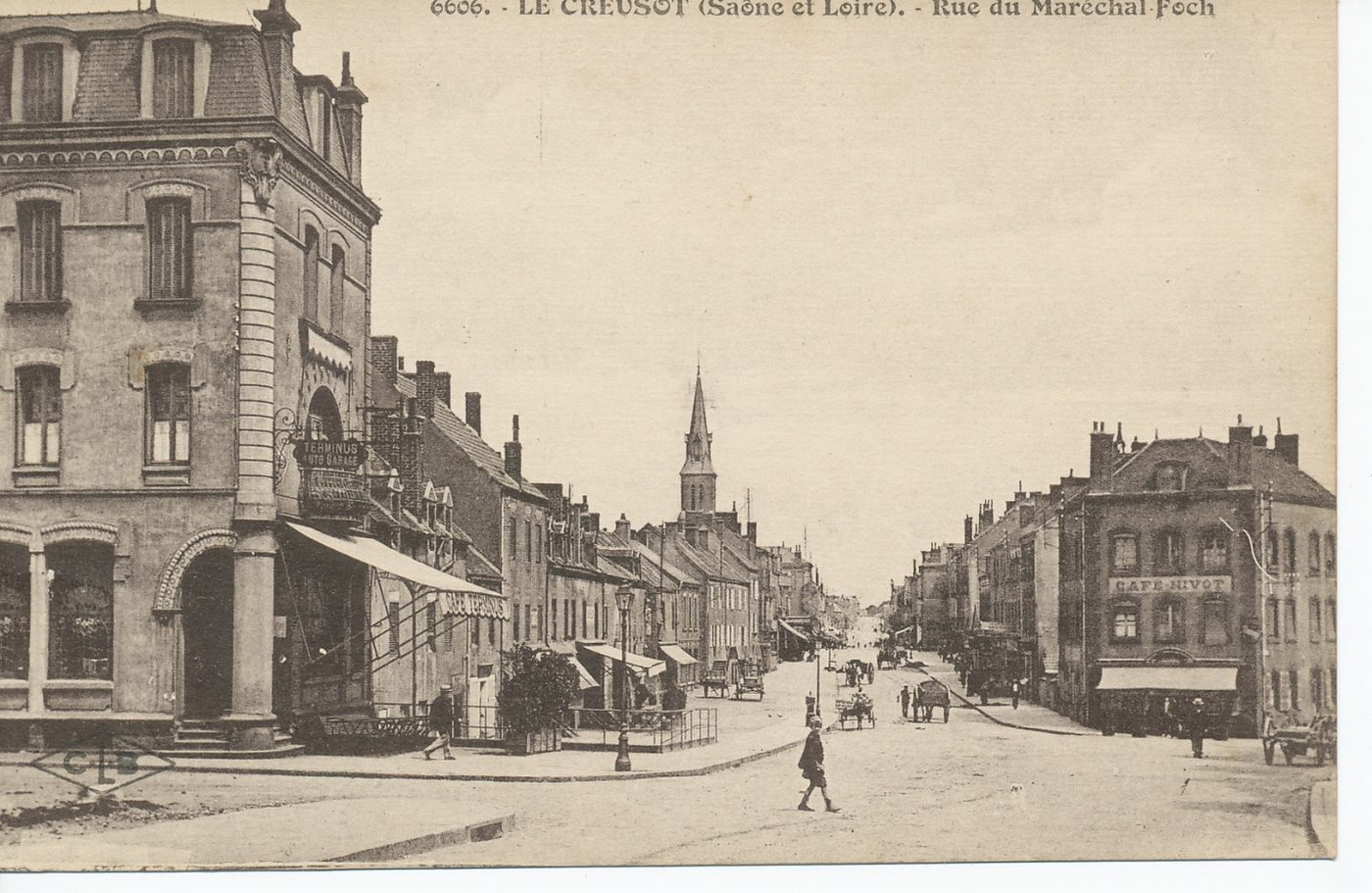 Le Creusot. Rue du Maréchal Foch.