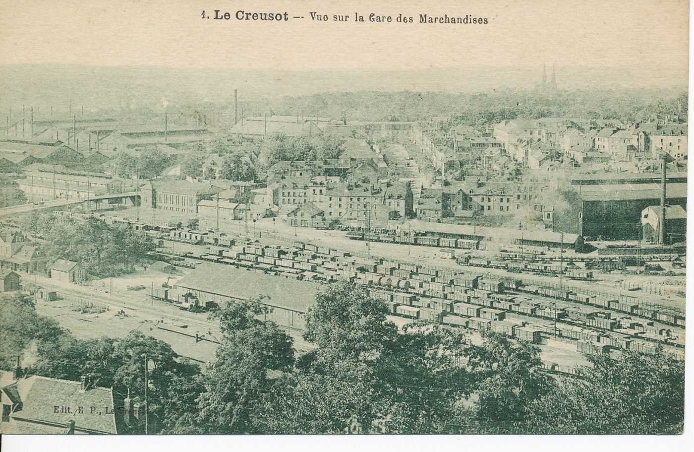Le Creusot. Vue sur la gare des marchandises.
