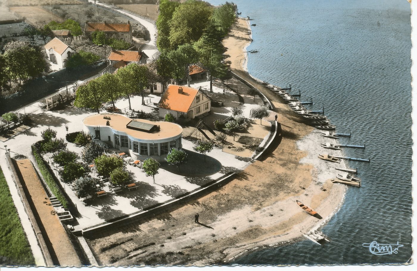 Le Creusot. Etang de Torcy. La plage.