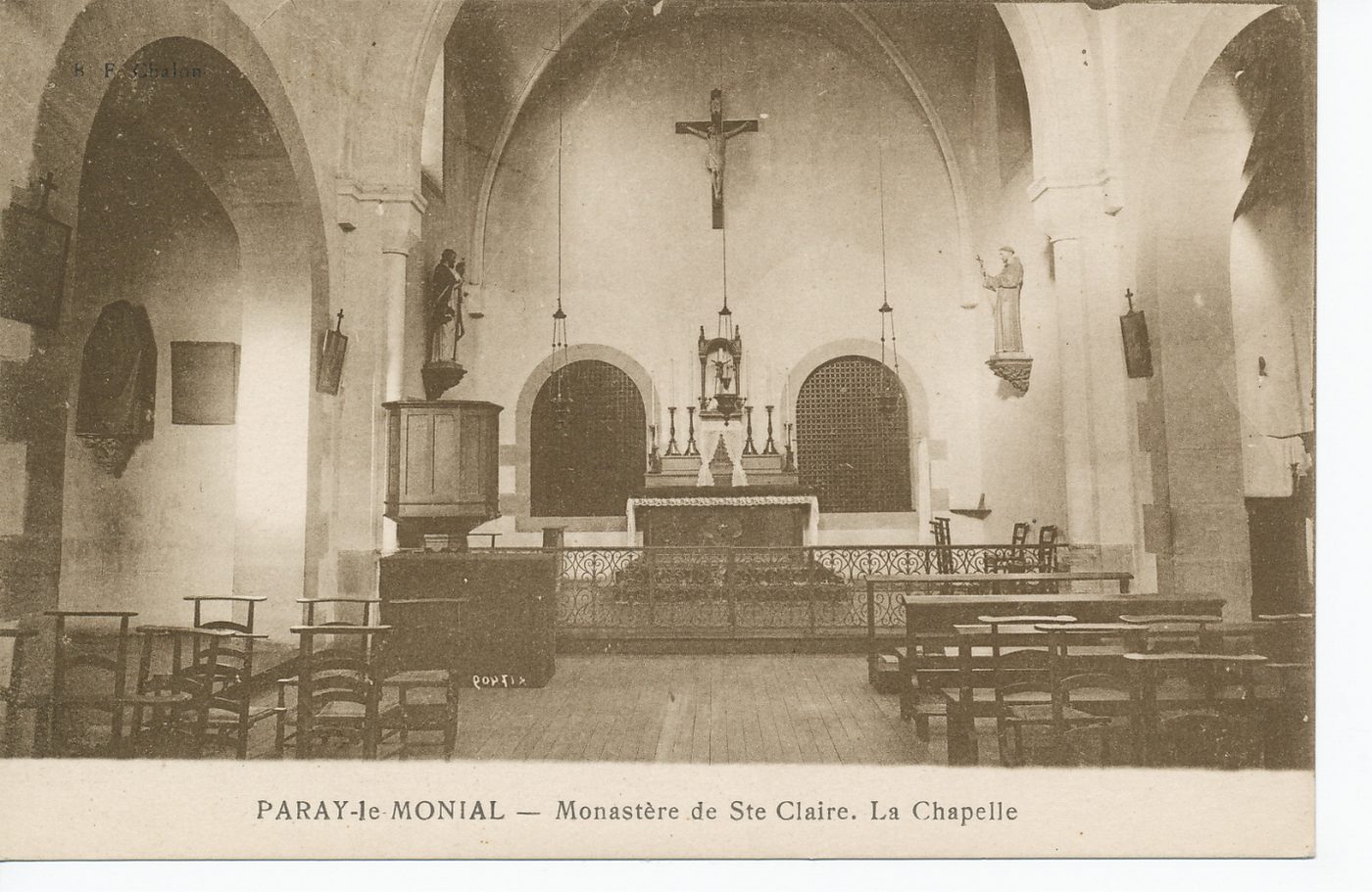Paray-le-Monial. Monastère de Sainte-Claire. La chapelle.