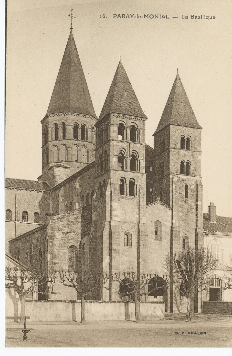 Paray-le-Monial. La basilique.