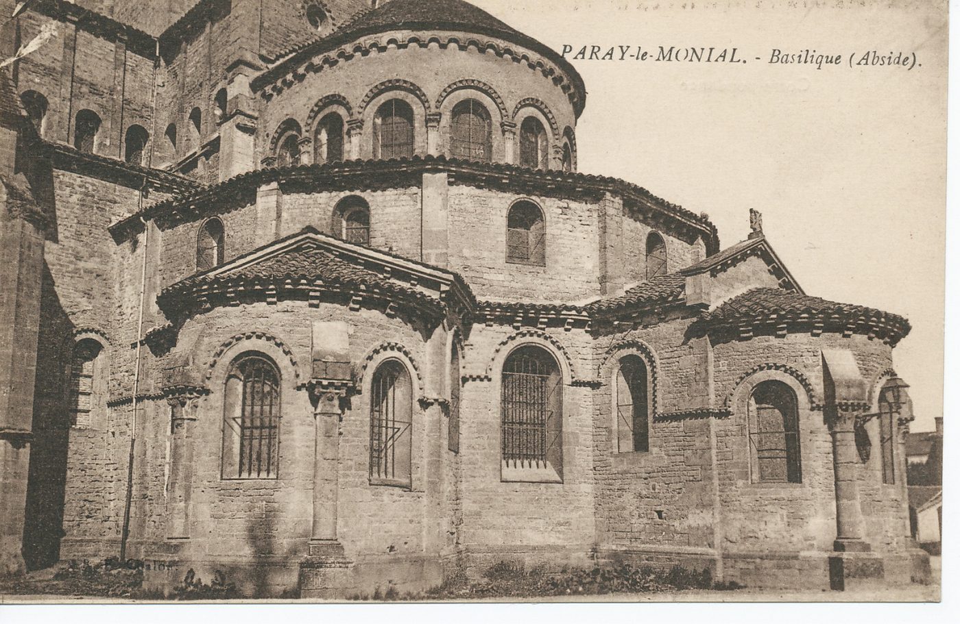 Paray-le-Monial. Basilique (abside).