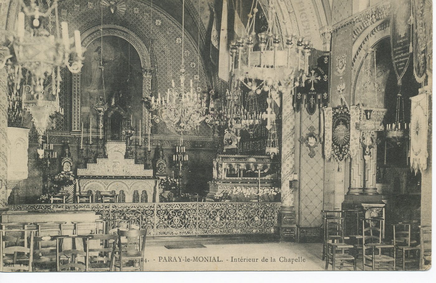 Paray-le-Monial. Intérieur de la chapelle.