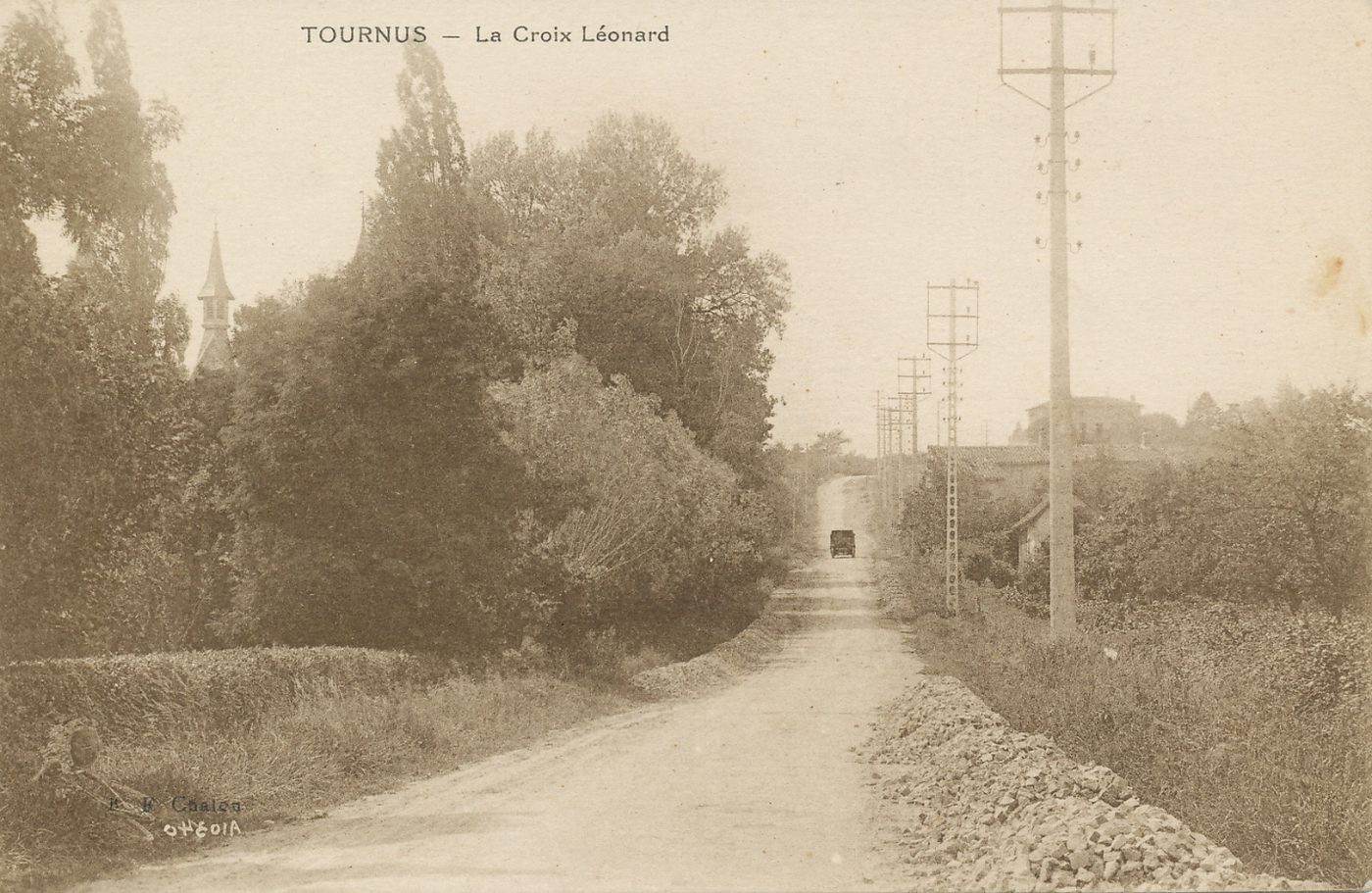 Tournus. La Croix Léonard.