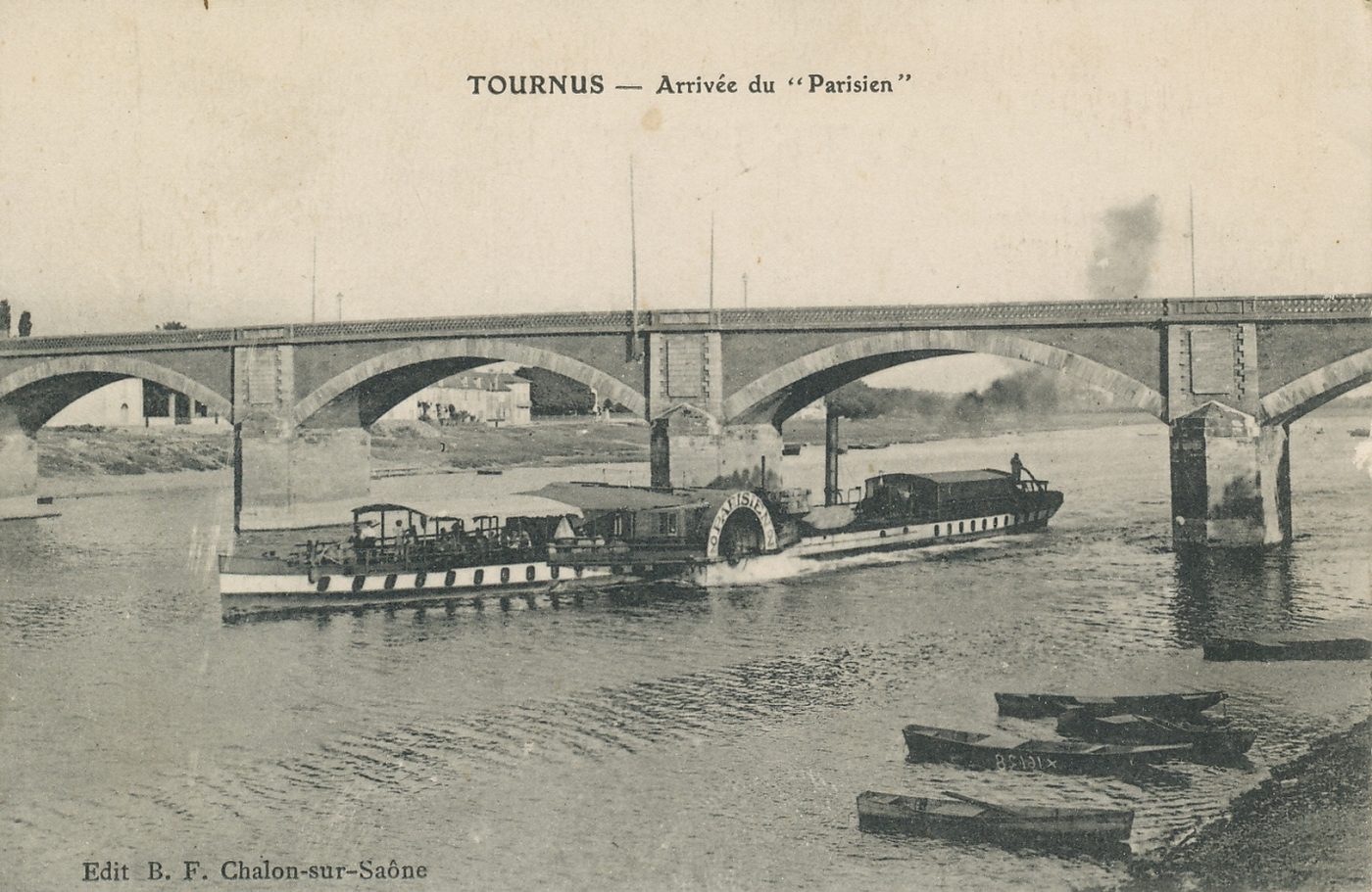 Tournus. Arrivée du "Parisien".