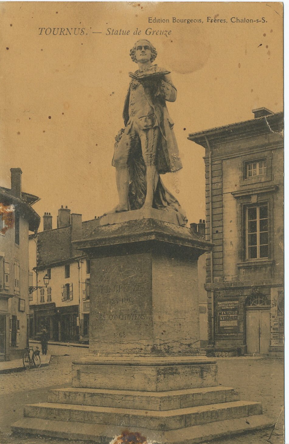 Tournus. Statue de Greuze.