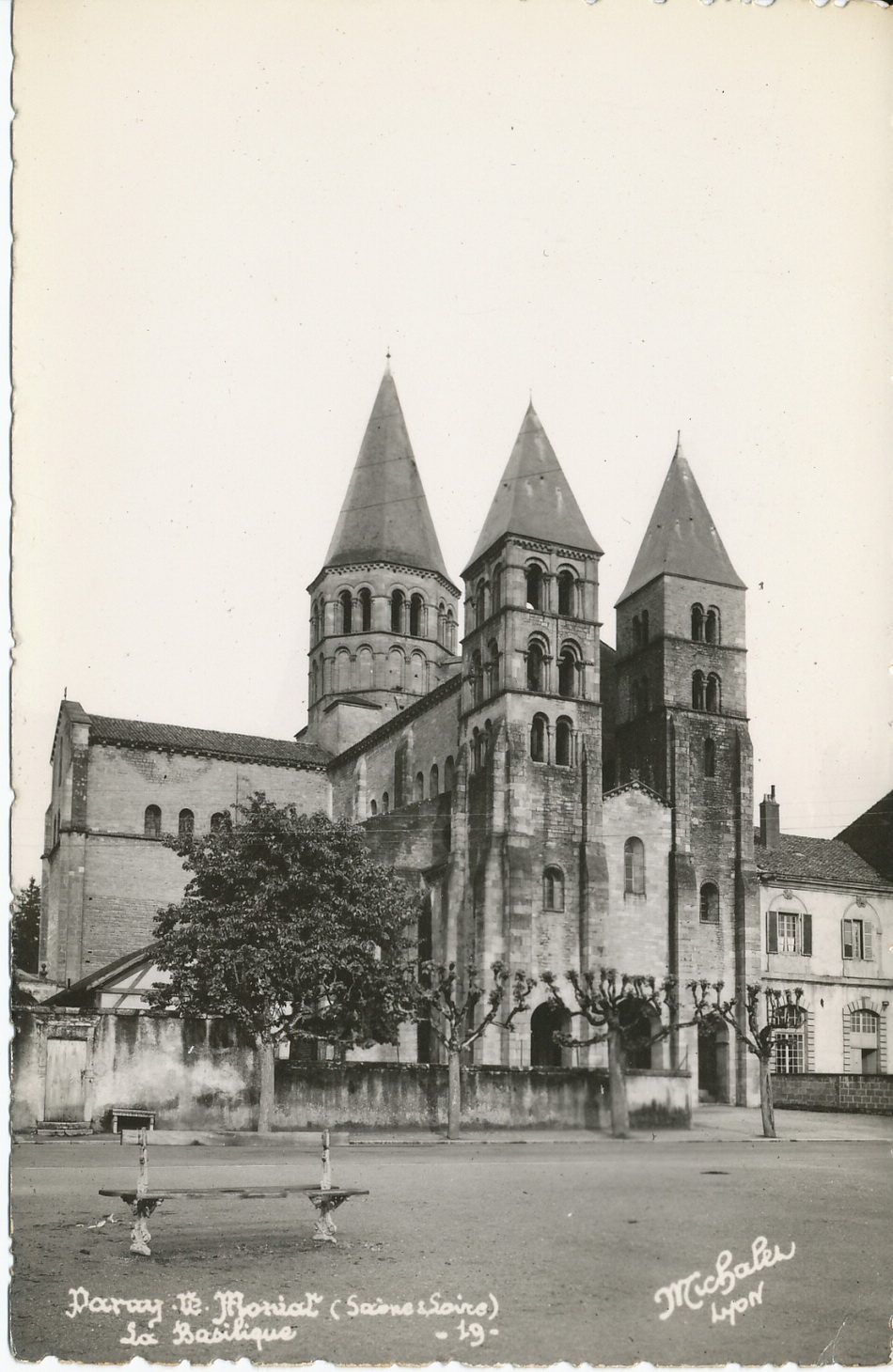 Paray-le-Monial. La basilique.