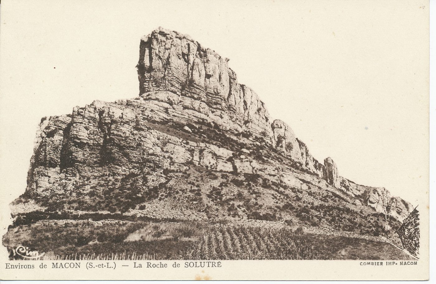 Environs de Mâcon. La roche de Solutré.