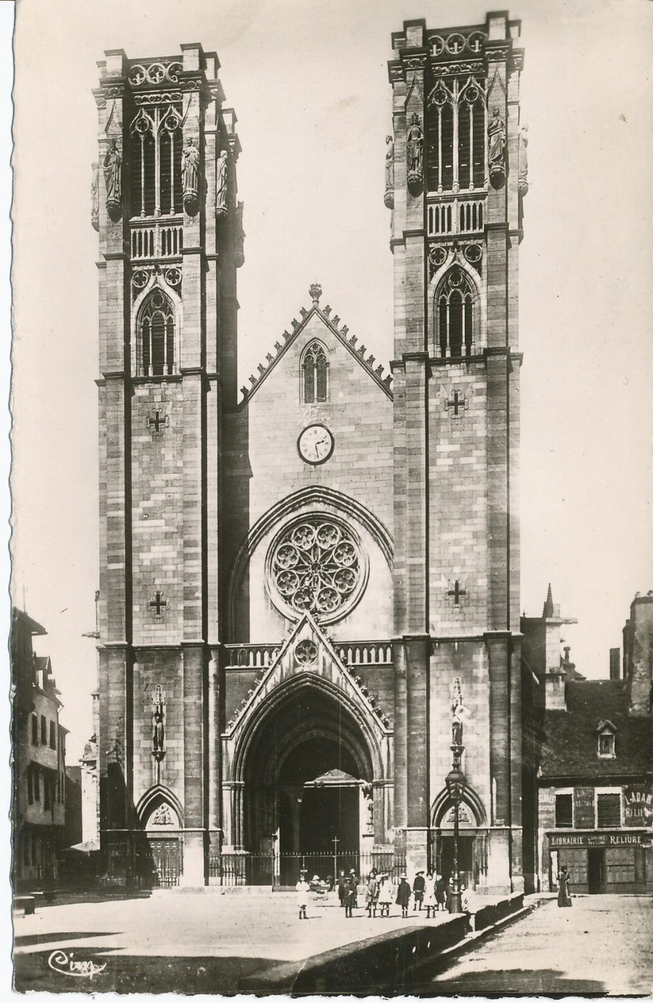 Chalon-sur-Saône. Cathédrale Saint-Vincent.