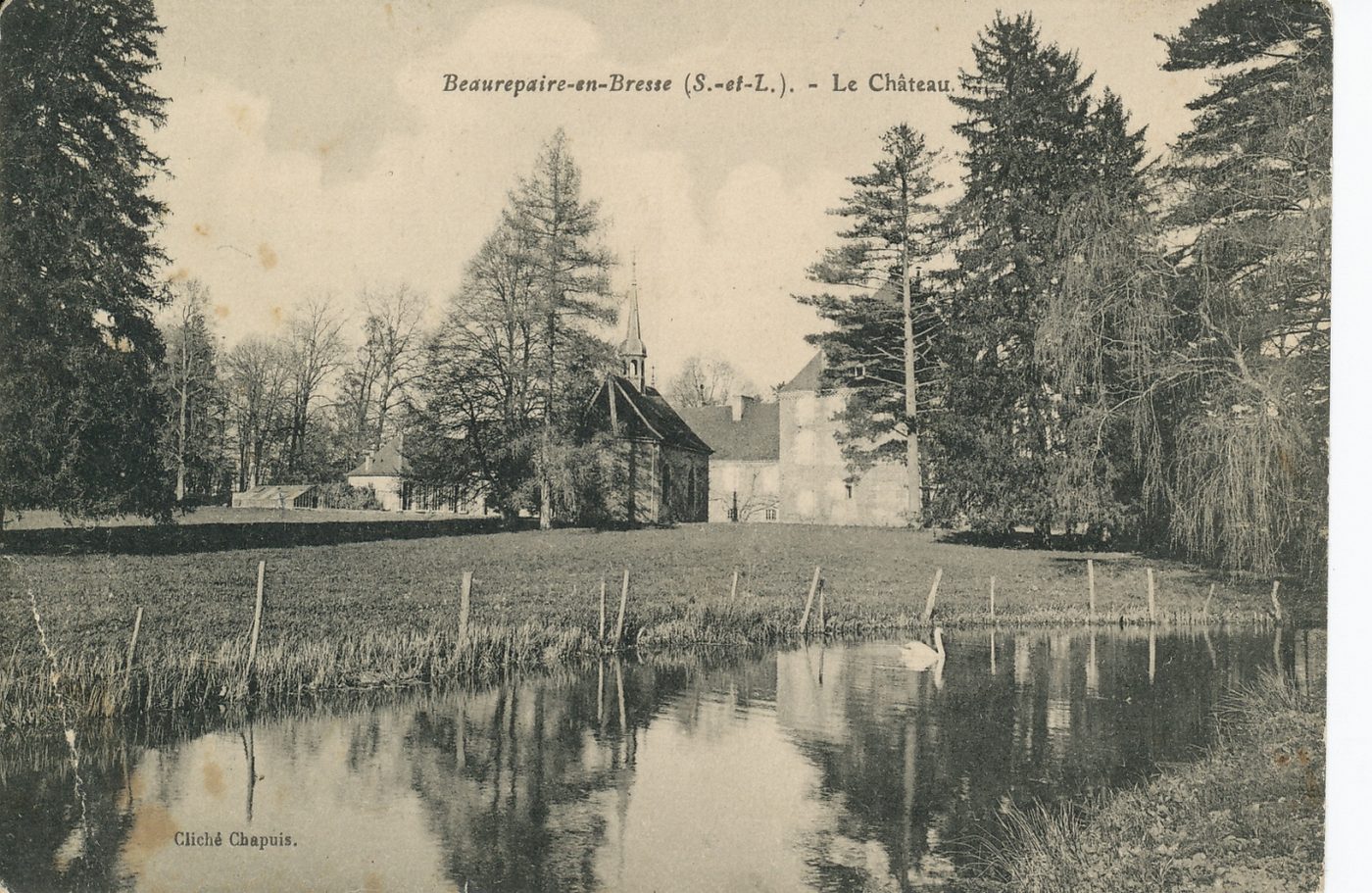 Beaurepaire-en-Bresse. Le château.