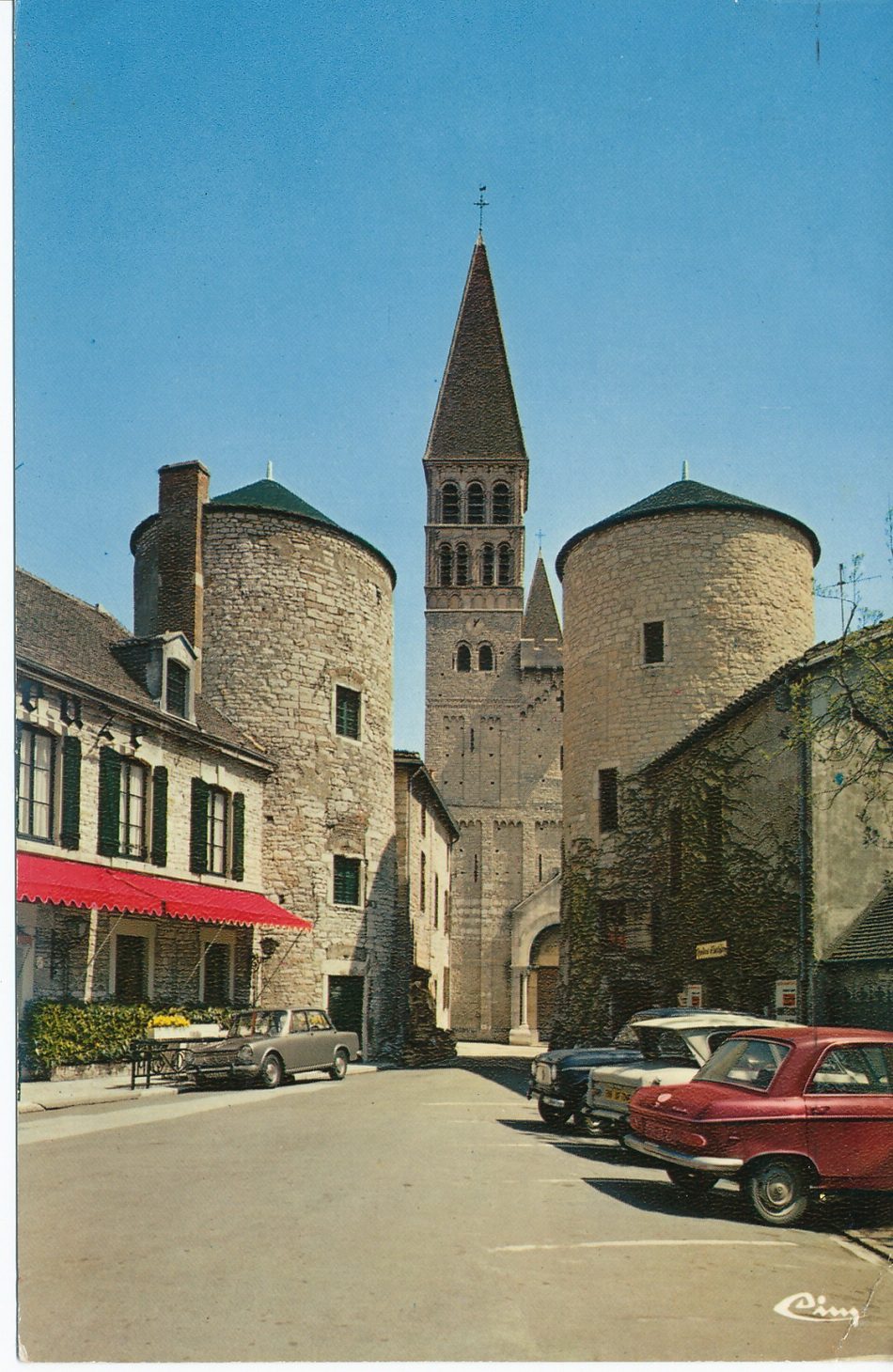 Tournus. Abbatiale Saint-Philibert.