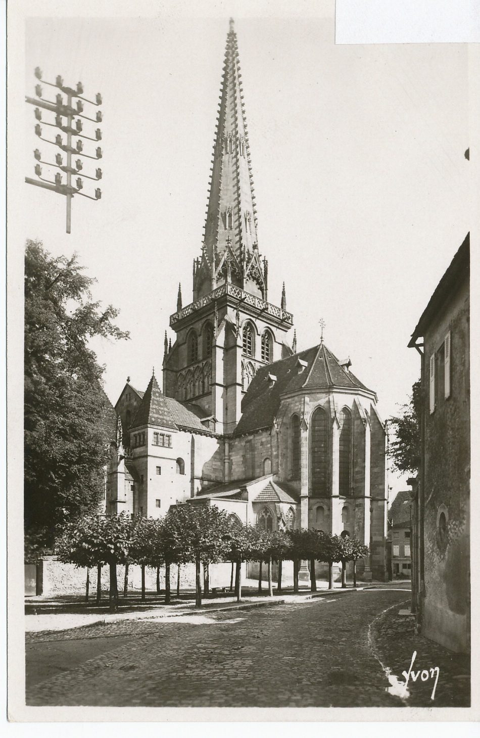 Autun. Abside de la cathédrale Saint-Lazare.