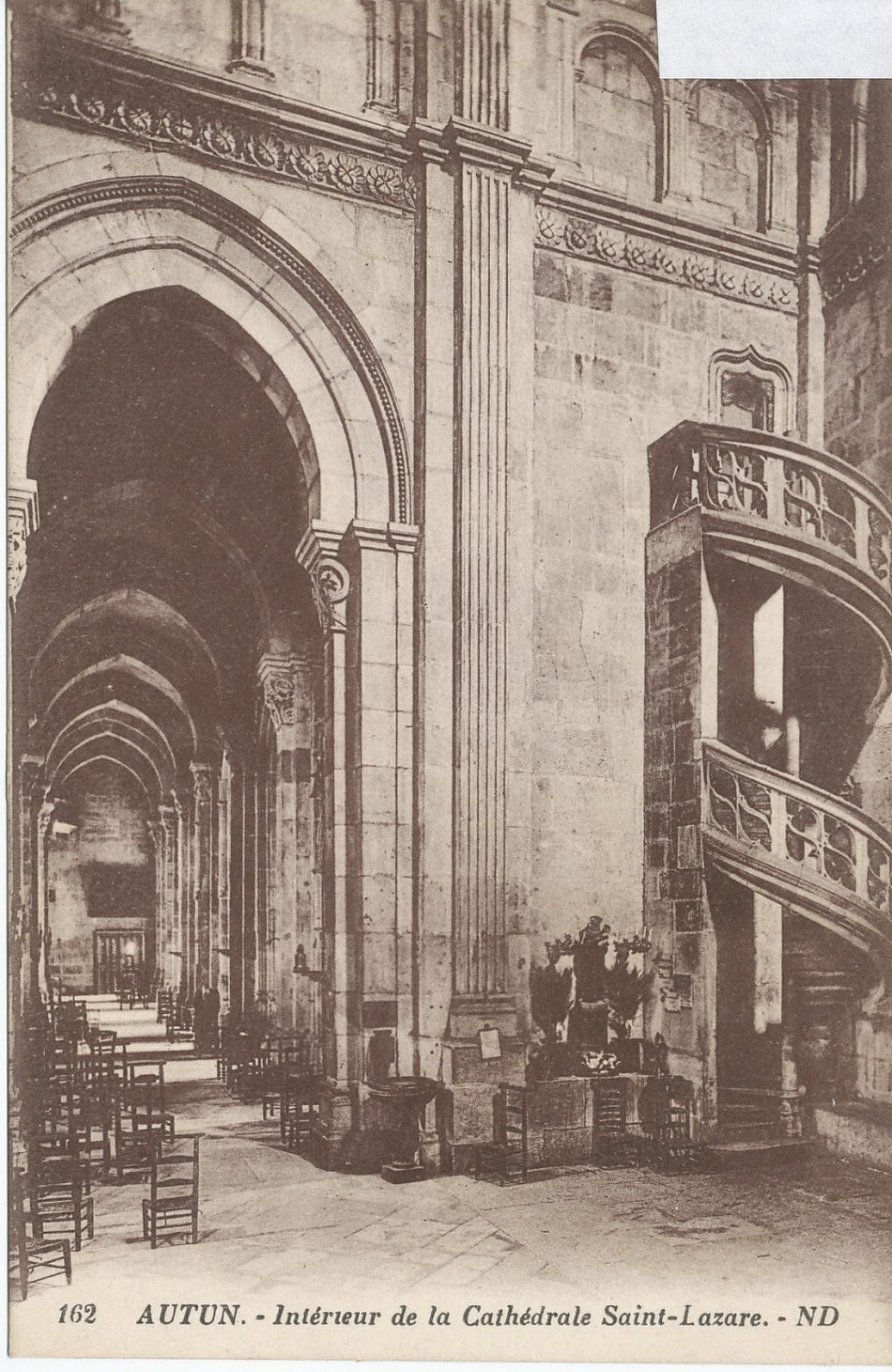Autun. Intérieur de la cathédrale Saint-Lazare.