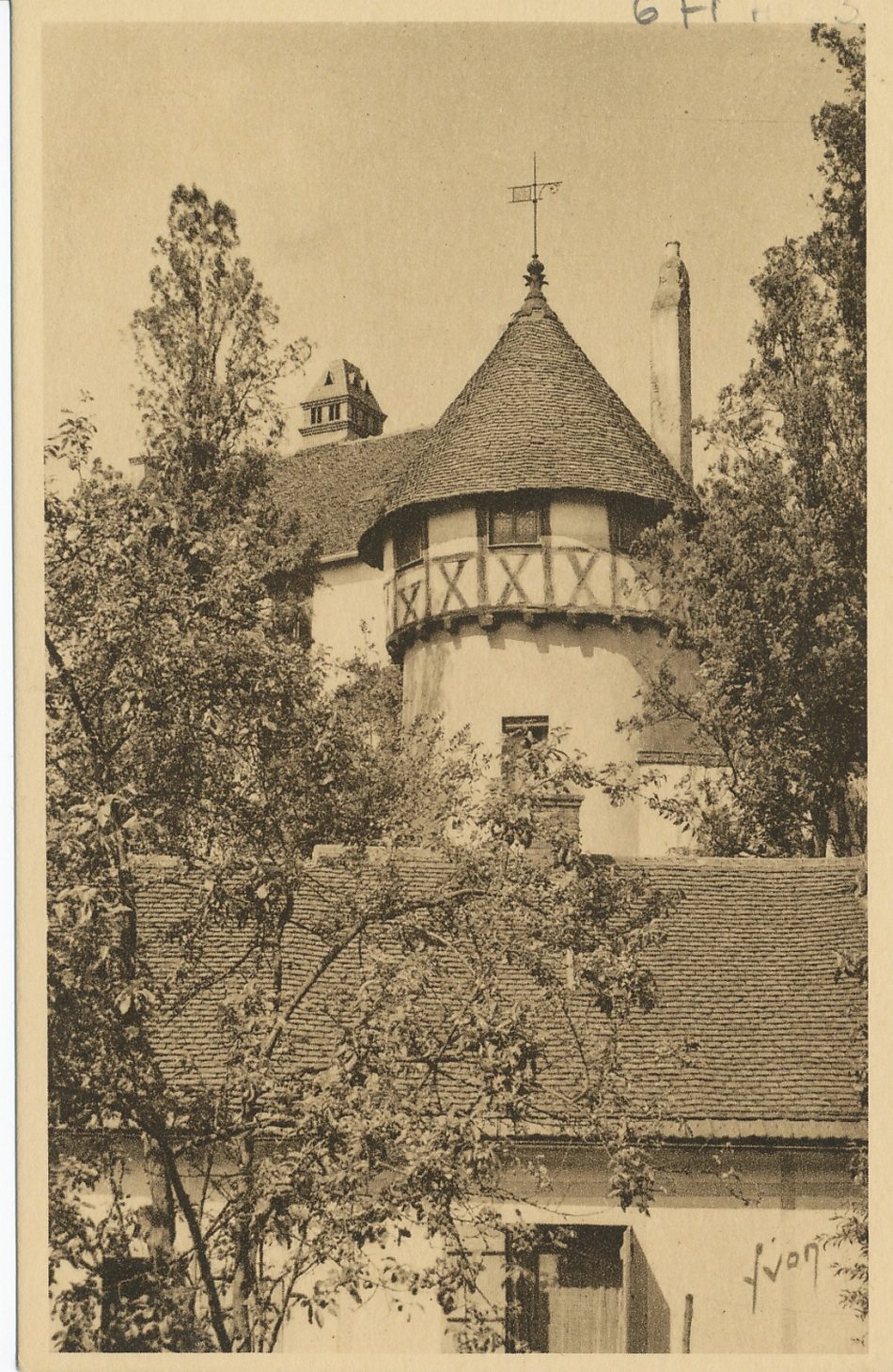 Chalon-sur-Saône. La tour du Commandeur.