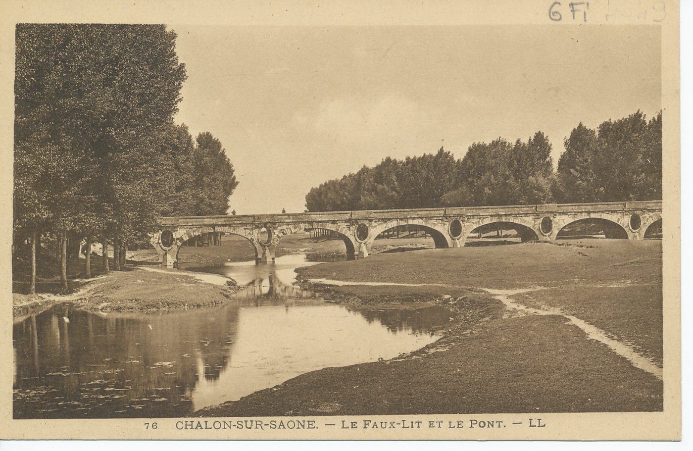 Chalon-sur-Saône. Le faux-lit et le pont.