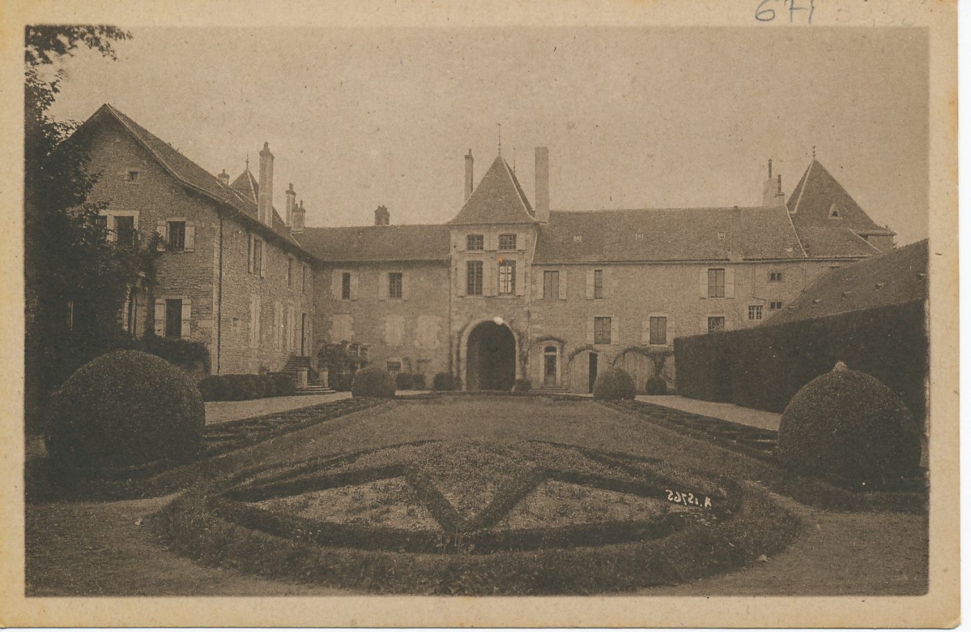 Château de Dracy-le-Fort.