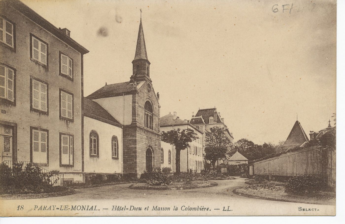 Paray-le-Monial. Hôtel-Dieu et maison la Colombière.