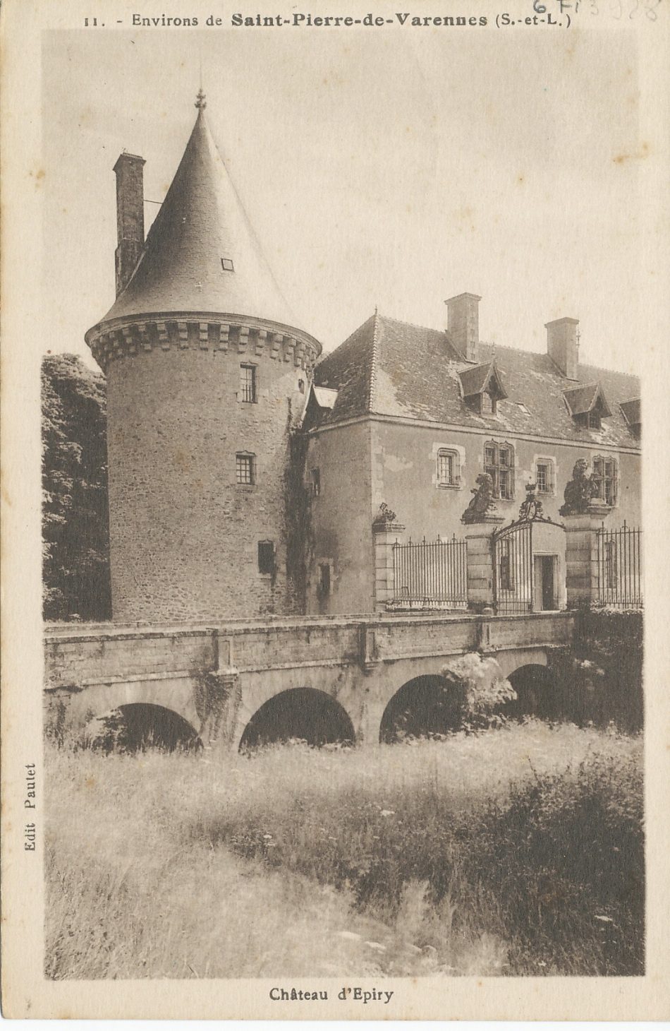 Château d'Epiry. Environs de Saint-Pierre-de-Varennes.