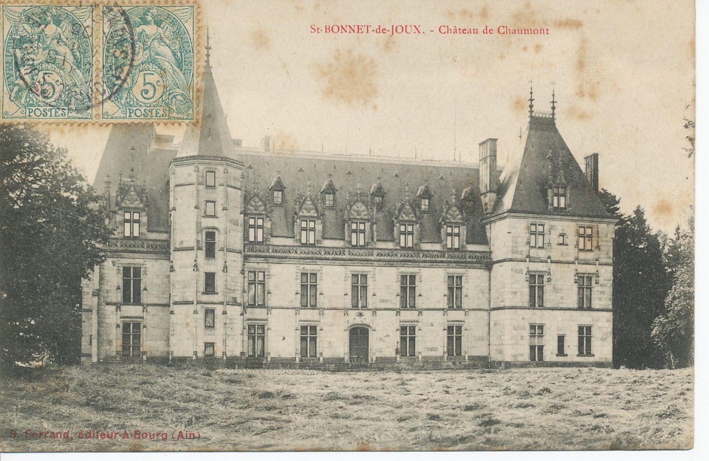 Saint-Bonnet-de-Joux. Château de Chaumont.