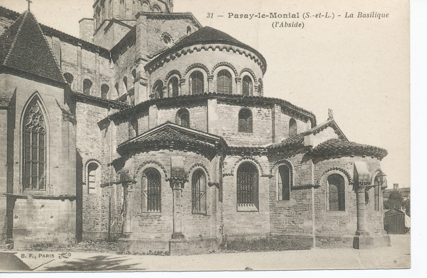Paray-le-Monial. La basilique (l'abside).